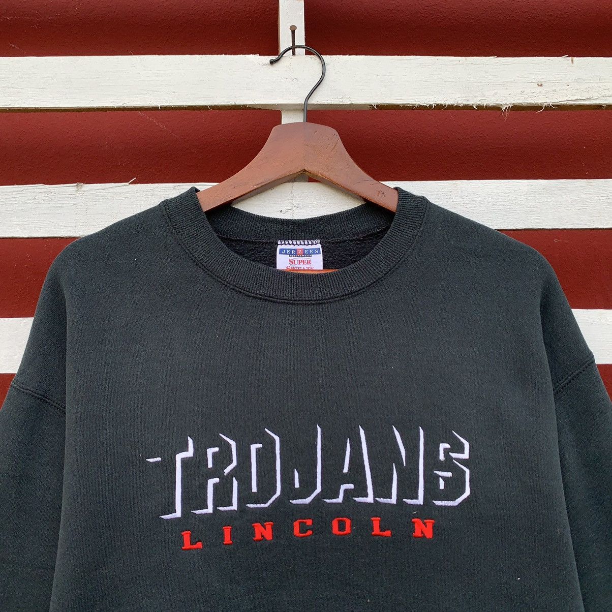 Vintage VINTAGE 90s JERZEES TROJAN LINCOLN SWEATSHIRT EMBROIDERED Size US M / EU 48-50 / 2 - 3 Thumbnail