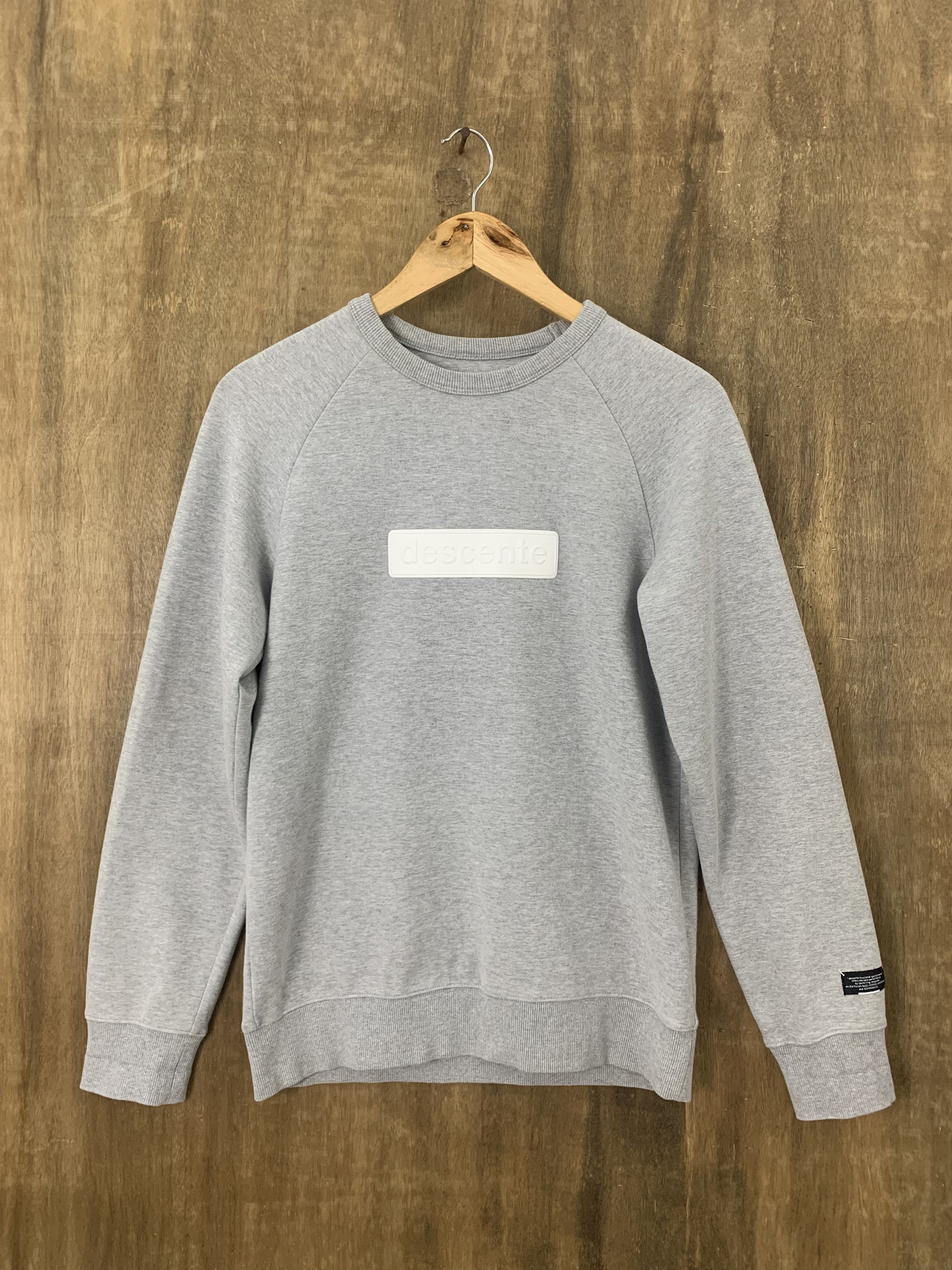 image of Descente Small Box Vintage Sweatshirts Streetwear Grey, Men's