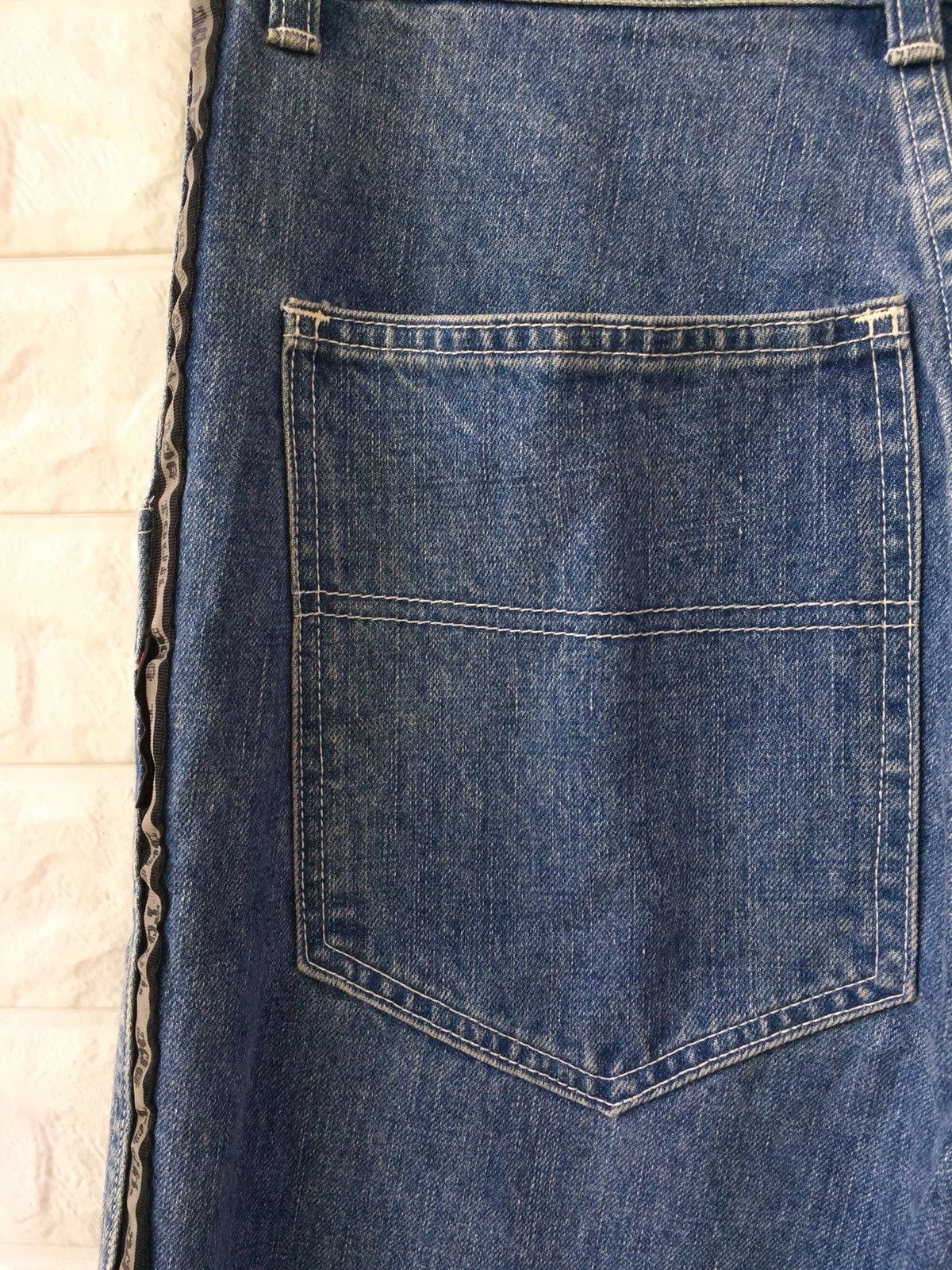 Dogtown × Powell Peralta × Shorty's Skateboards Vintage Dogtown Skateboard Side Tape Jeans Size US 30 / EU 46 - 6 Thumbnail