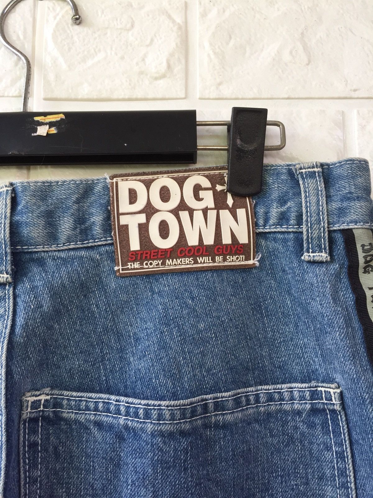 Dogtown × Powell Peralta × Shorty's Skateboards Vintage Dogtown Skateboard Side Tape Jeans Size US 30 / EU 46 - 9 Thumbnail