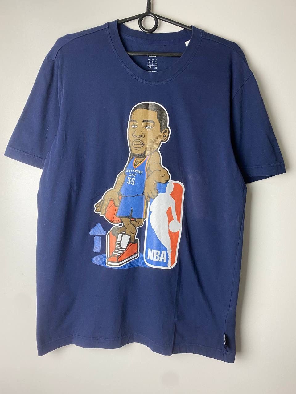 NBA NBA Adidas vintage t-shirt size L Size US L / EU 52-54 / 3 - 1 Thumbnail