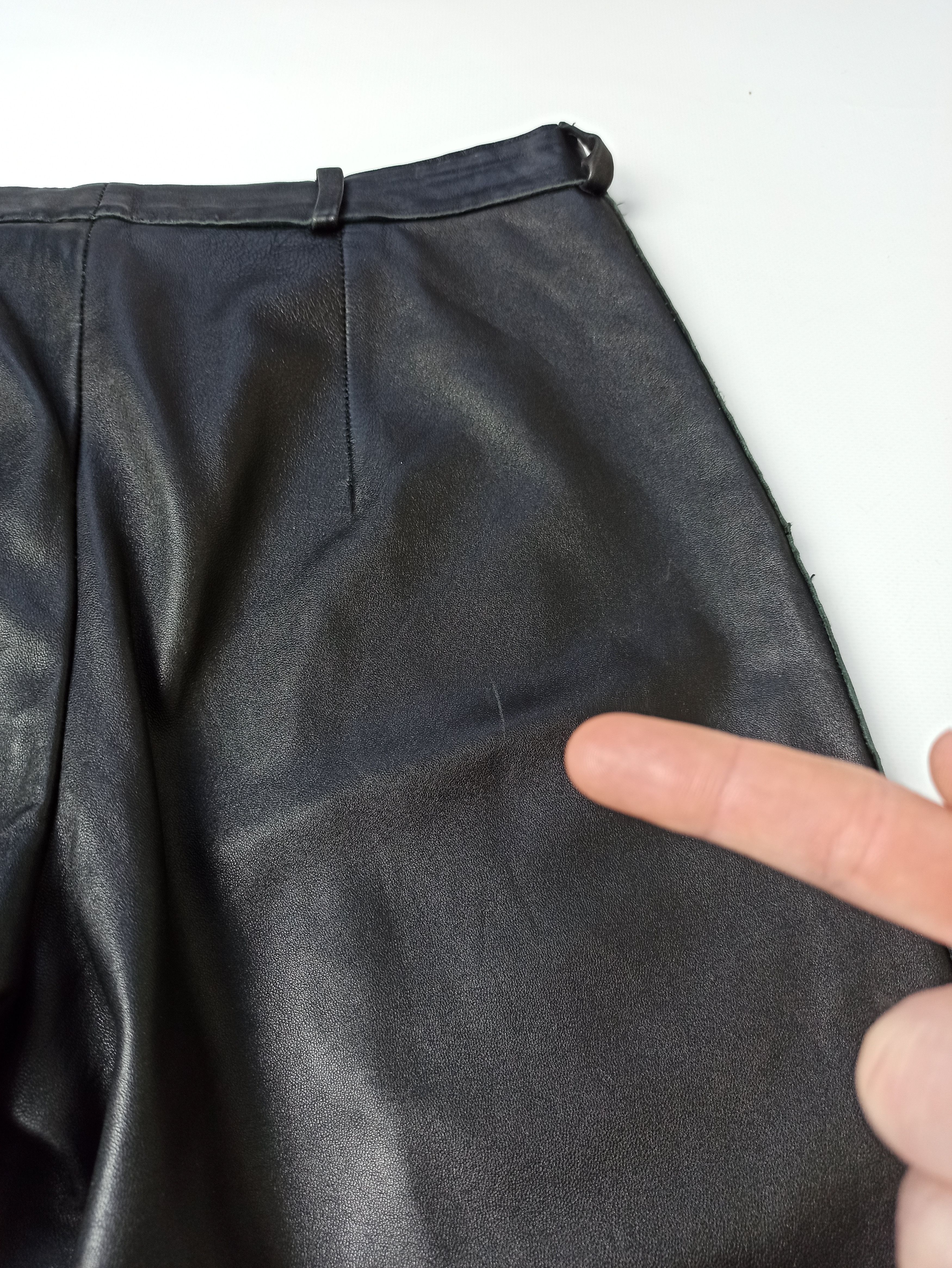 Burberry Burberry London Lambskin Leather Flared Pants Size 28" / US 6 / IT 42 - 15 Thumbnail
