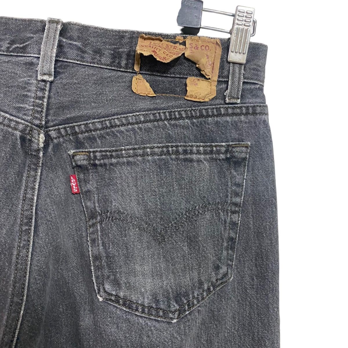 Levi's Vintage 80s Levis 501 Charcoal Distressed Jeans 30x29 Size US 30 / EU 46 - 11 Thumbnail
