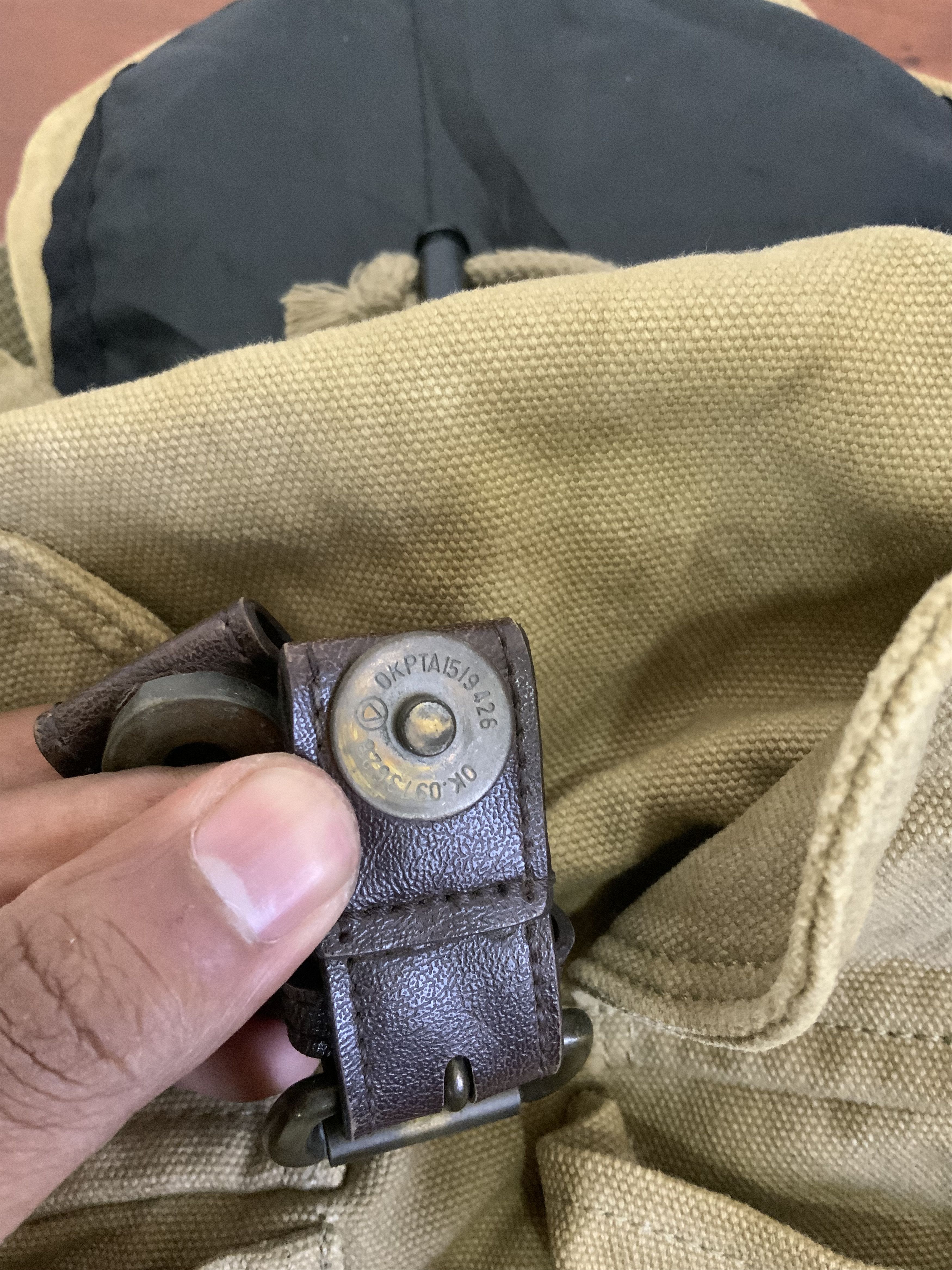 Levi's Vintage Levi’s Distressed Faded Rucksack style Backpack Size ONE SIZE - 18 Thumbnail