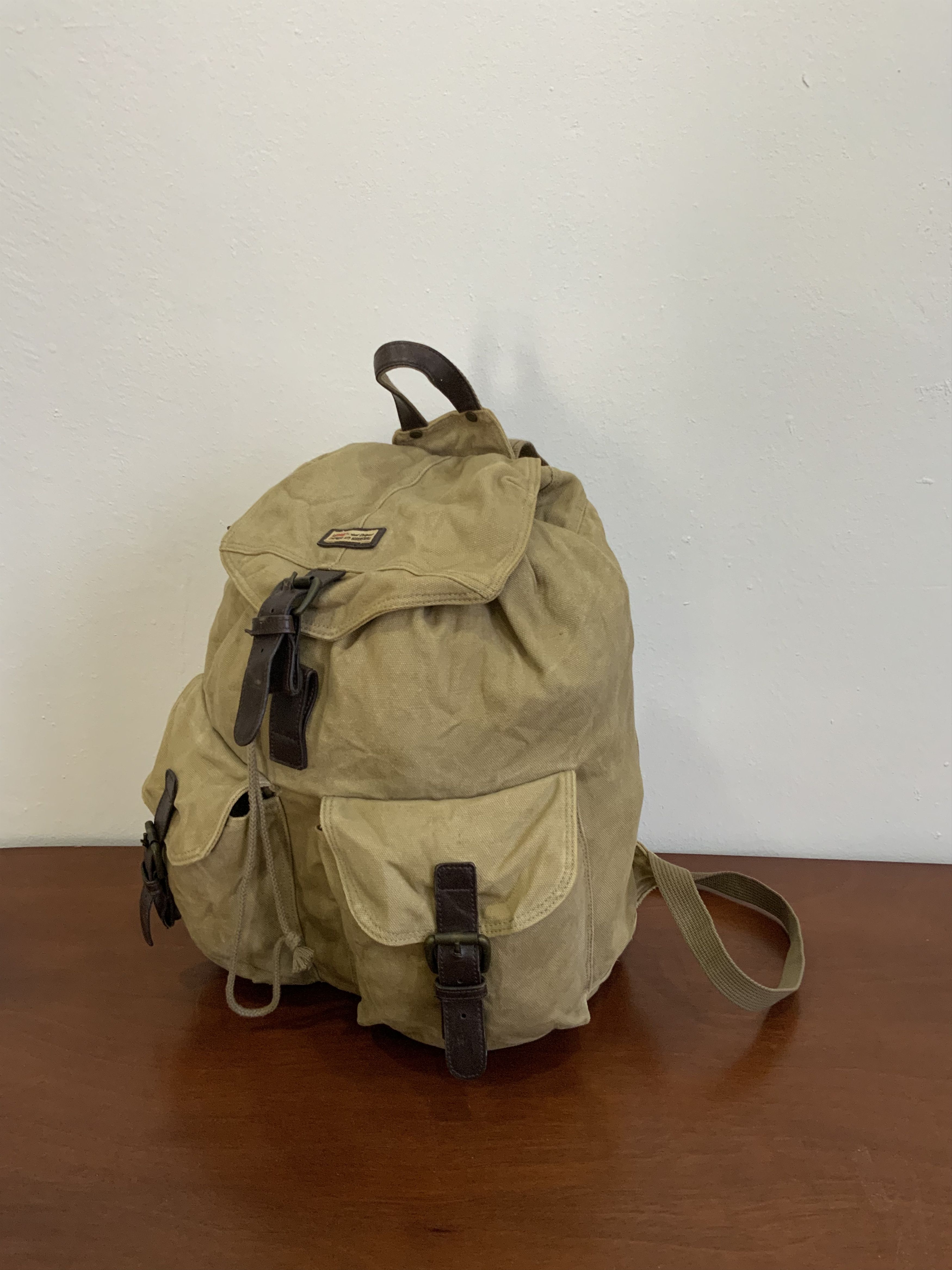 Levi's Vintage Levi’s Distressed Faded Rucksack style Backpack Size ONE SIZE - 1 Thumbnail