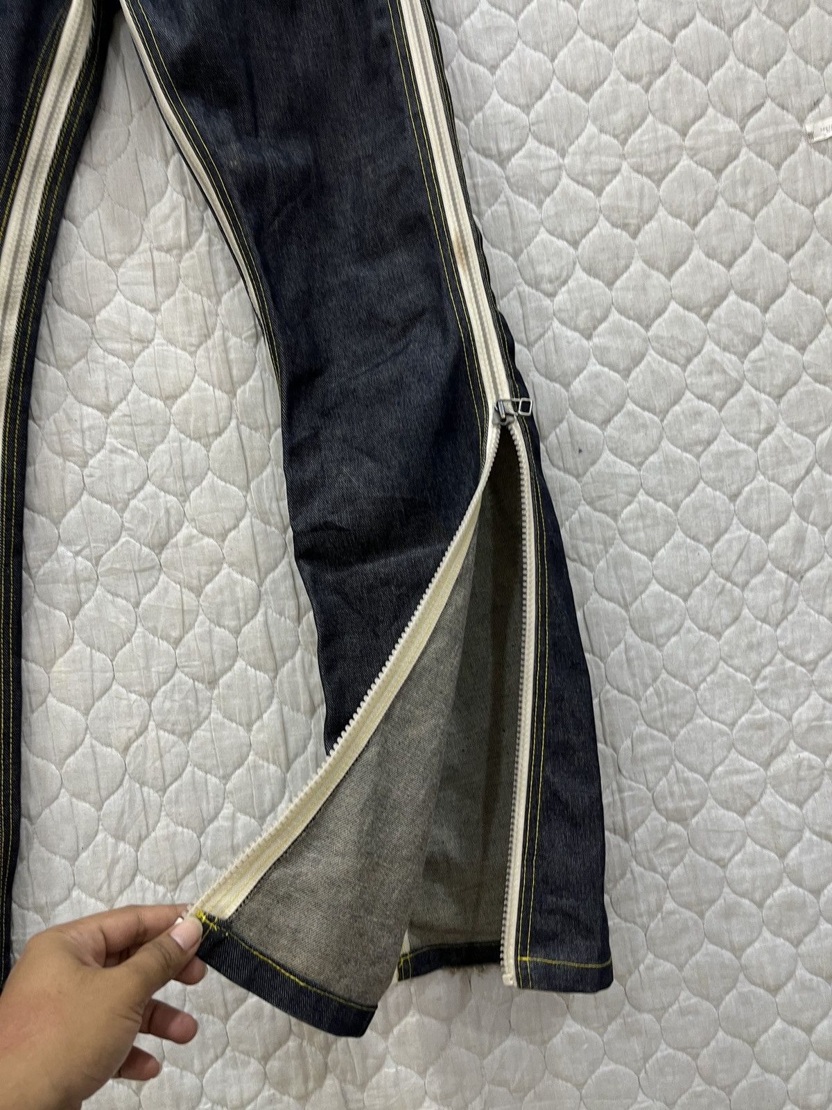 Hypebeast (Hhh). RARE JAPANESE HYPEBEAST DETACHABLE ZIPPER FLARE DENIM Size US 30 / EU 46 - 6 Thumbnail