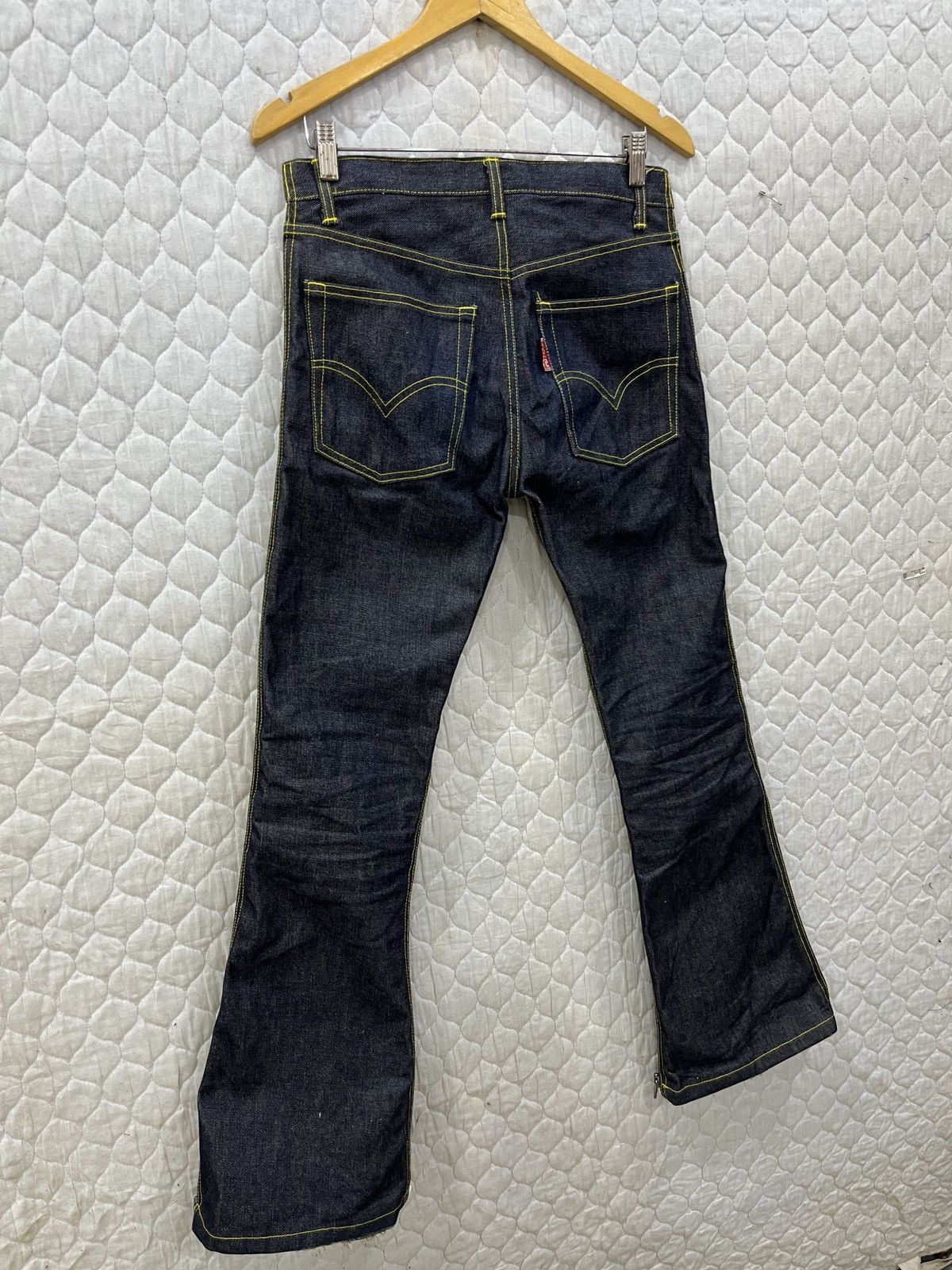 Hypebeast (Hhh). RARE JAPANESE HYPEBEAST DETACHABLE ZIPPER FLARE DENIM Size US 30 / EU 46 - 9 Thumbnail