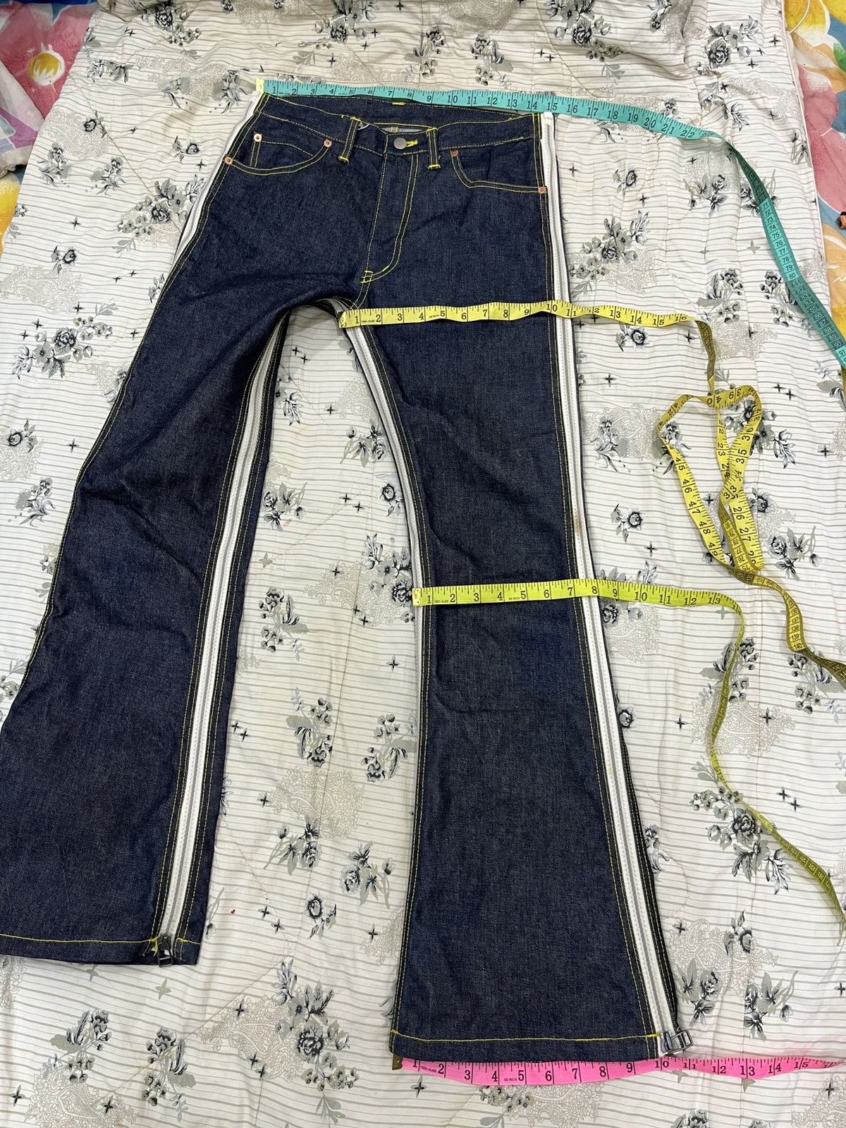 Hypebeast (Hhh). RARE JAPANESE HYPEBEAST DETACHABLE ZIPPER FLARE DENIM Size US 30 / EU 46 - 19 Thumbnail