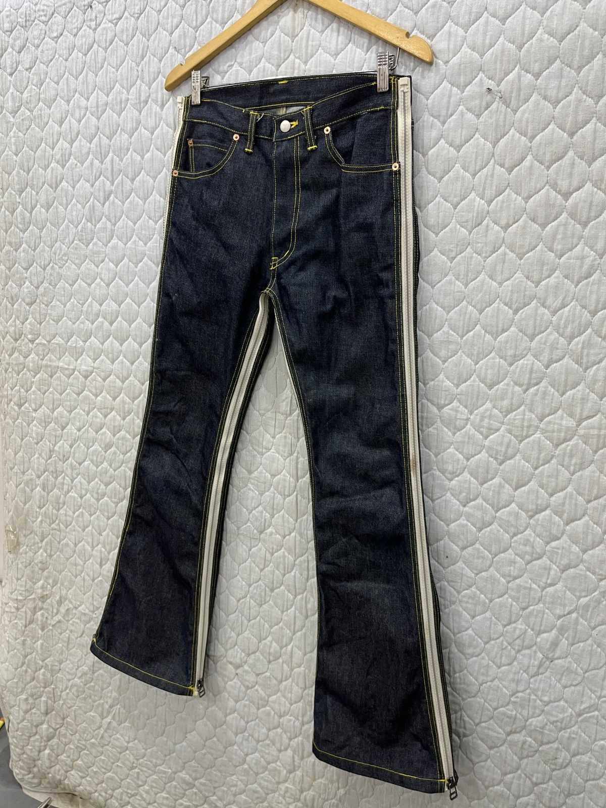 Hypebeast (Hhh). RARE JAPANESE HYPEBEAST DETACHABLE ZIPPER FLARE DENIM Size US 30 / EU 46 - 2 Thumbnail