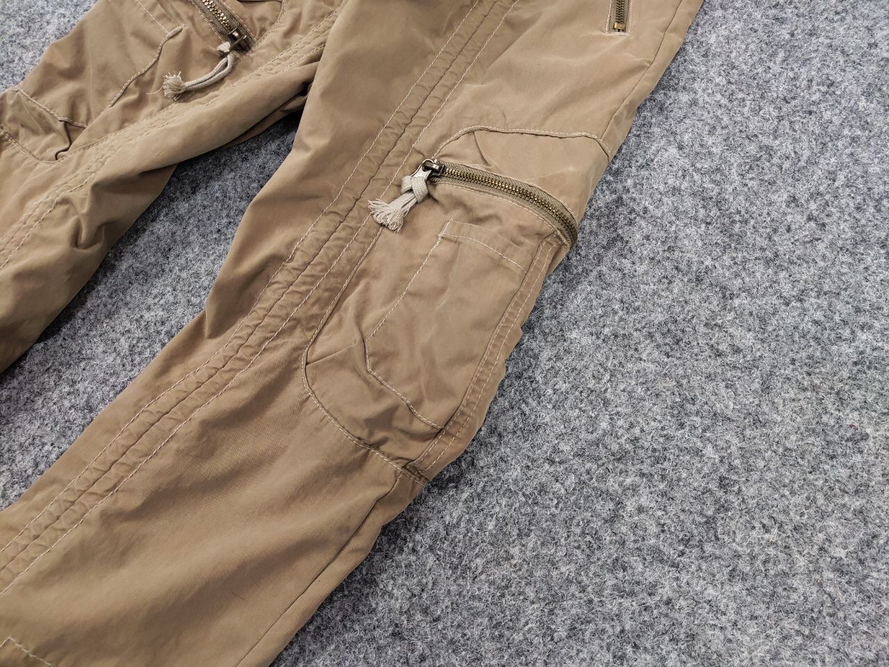 Japanese Brand Vintage 90's Japanese Bondage Zip Bootcut Beige Cargo Pants Size US 30 / EU 46 - 5 Thumbnail