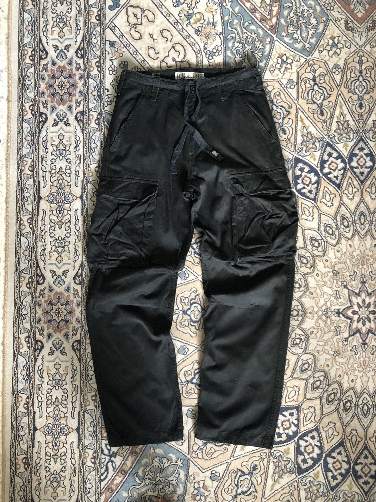 Seditionaries 🥷🏿Vintage Real Crush Loose Fit Cargo Pant Black Size US 31 - 1 Thumbnail
