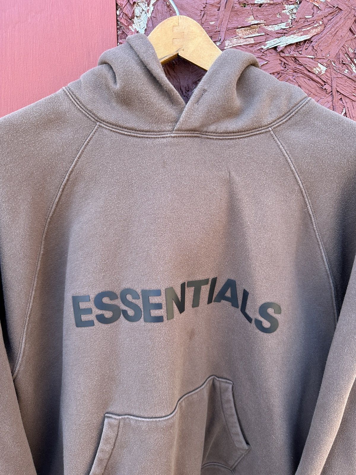 Essentials FOG Essentials SSENSE Exclusive Brown Logo Hoodie Size US M / EU 48-50 / 2 - 2 Thumbnail