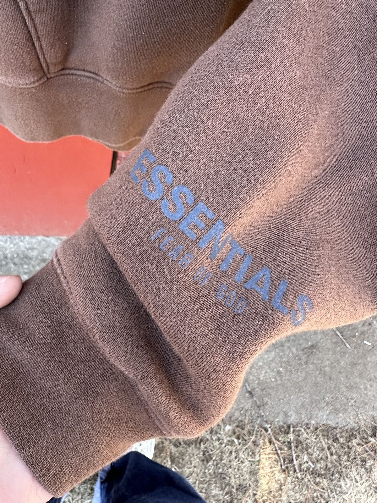 Essentials FOG Essentials SSENSE Exclusive Brown Logo Hoodie Size US M / EU 48-50 / 2 - 5 Thumbnail