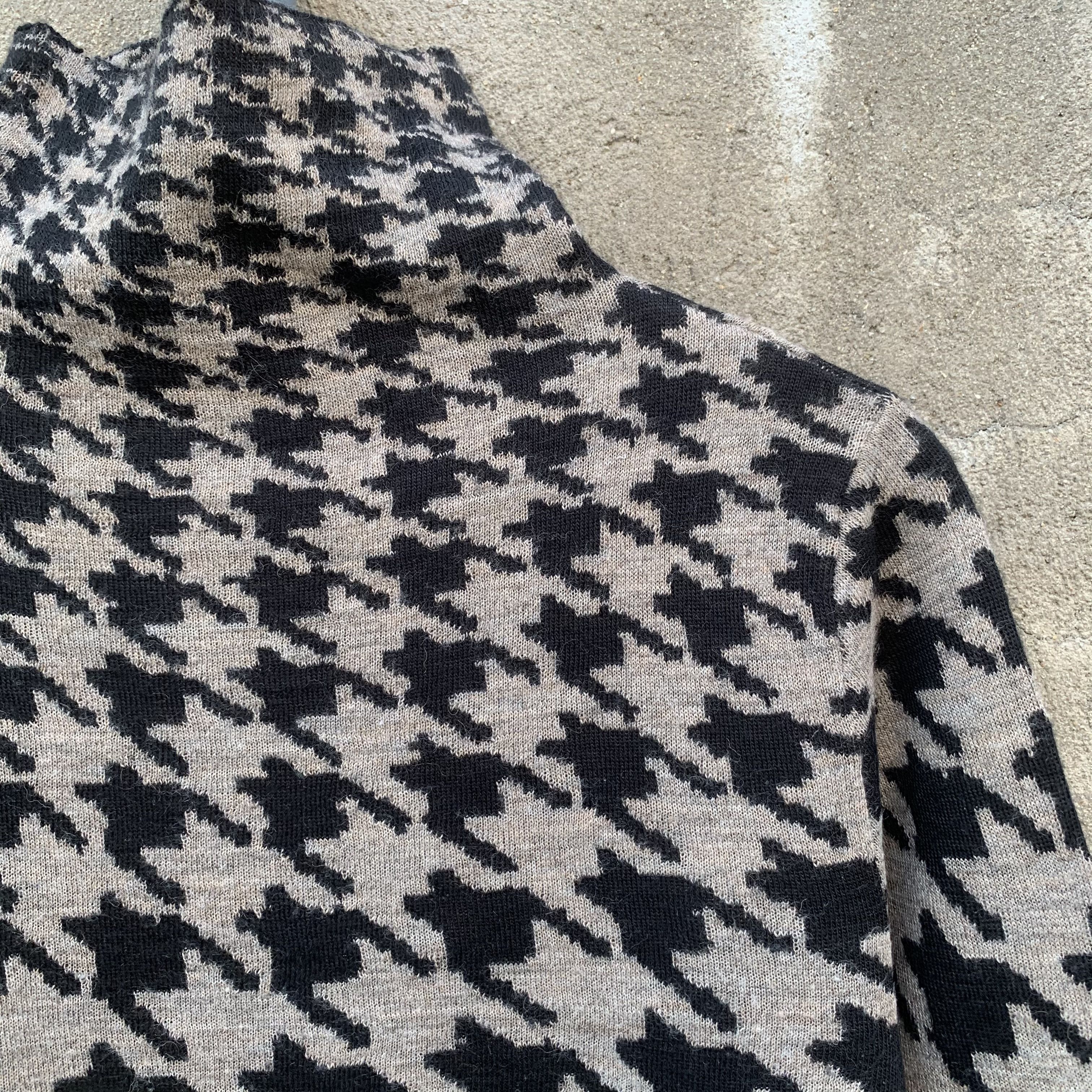 Aran Isles Knitwear JULIA GARNETT Knit Turtleneck Arts Sweater Made In Italy Size US S / EU 44-46 / 1 - 4 Thumbnail