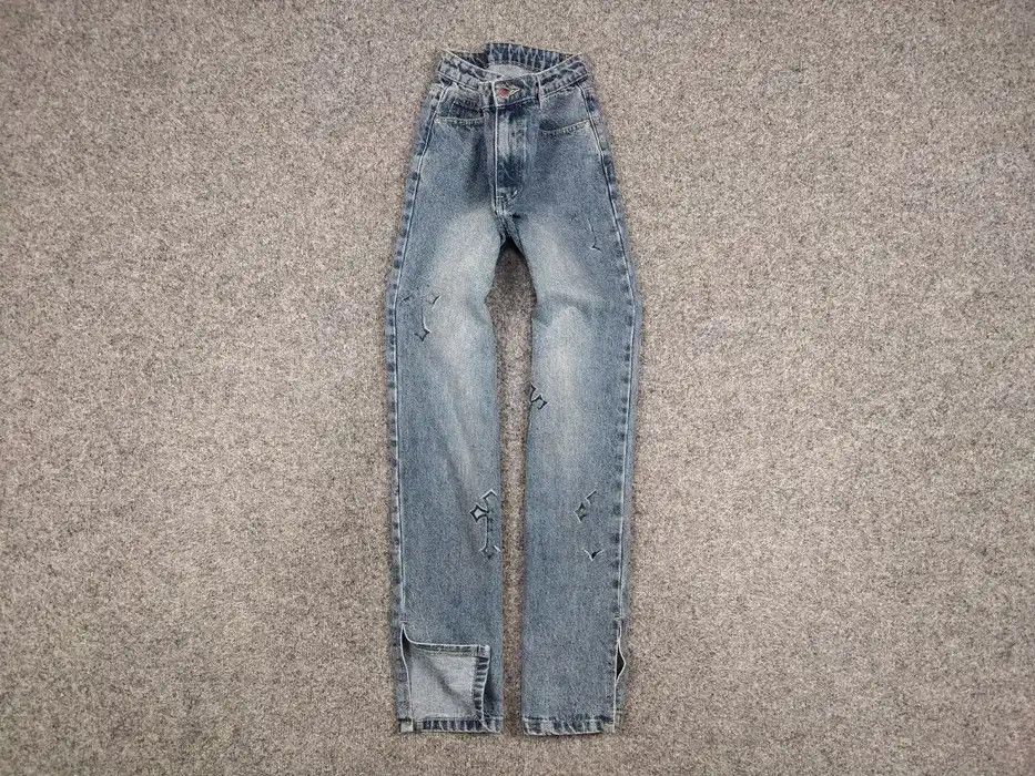 Japanese Brand Vintage Custom Chrome Hearts Print Handmade Denim Jeans Size 28" / US 6 / IT 42 - 1 Thumbnail