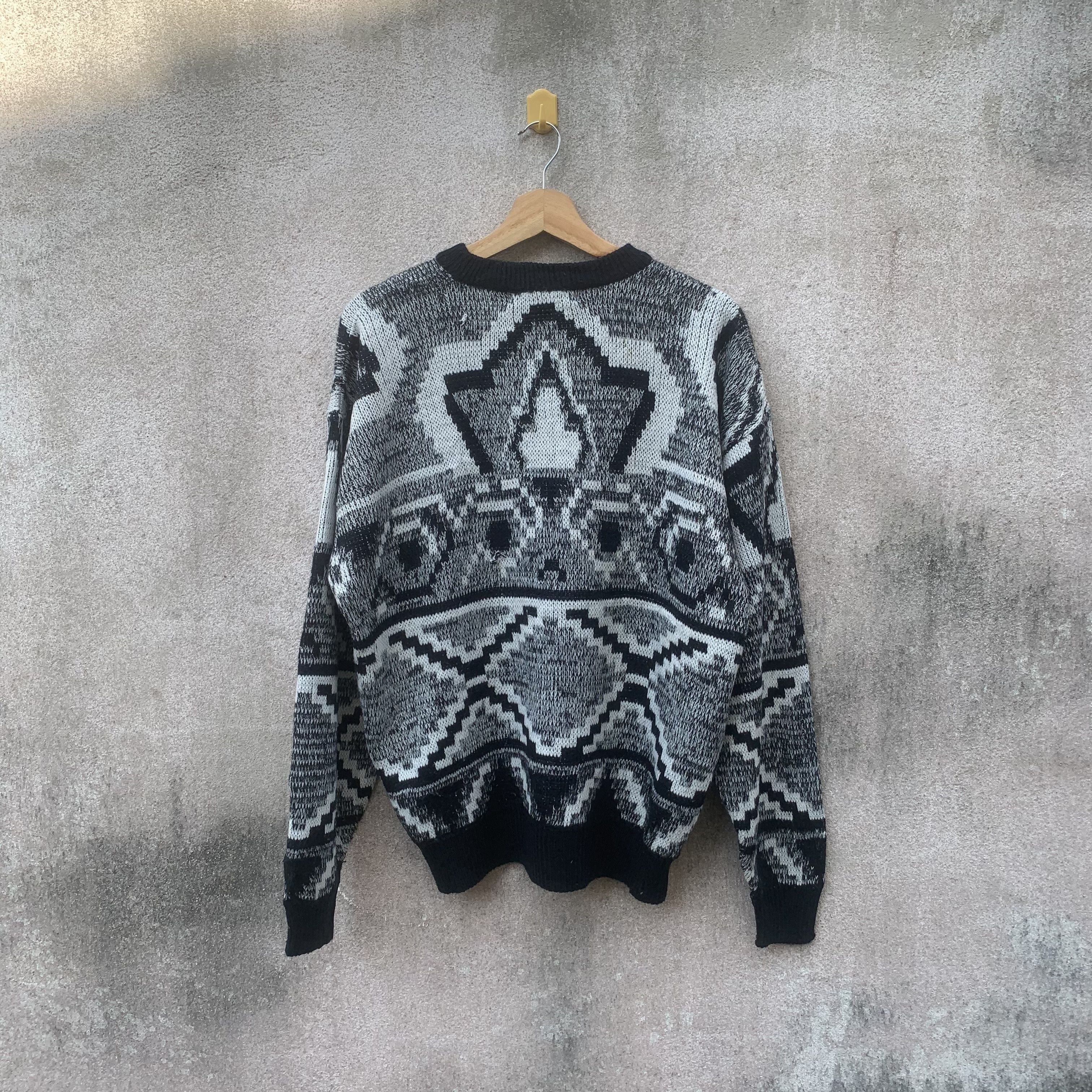 Aran Isles Knitwear ORNAMENTAL Japan Art Pattern Knit Sweater Pullover Jumper Size US L / EU 52-54 / 3 - 5 Thumbnail
