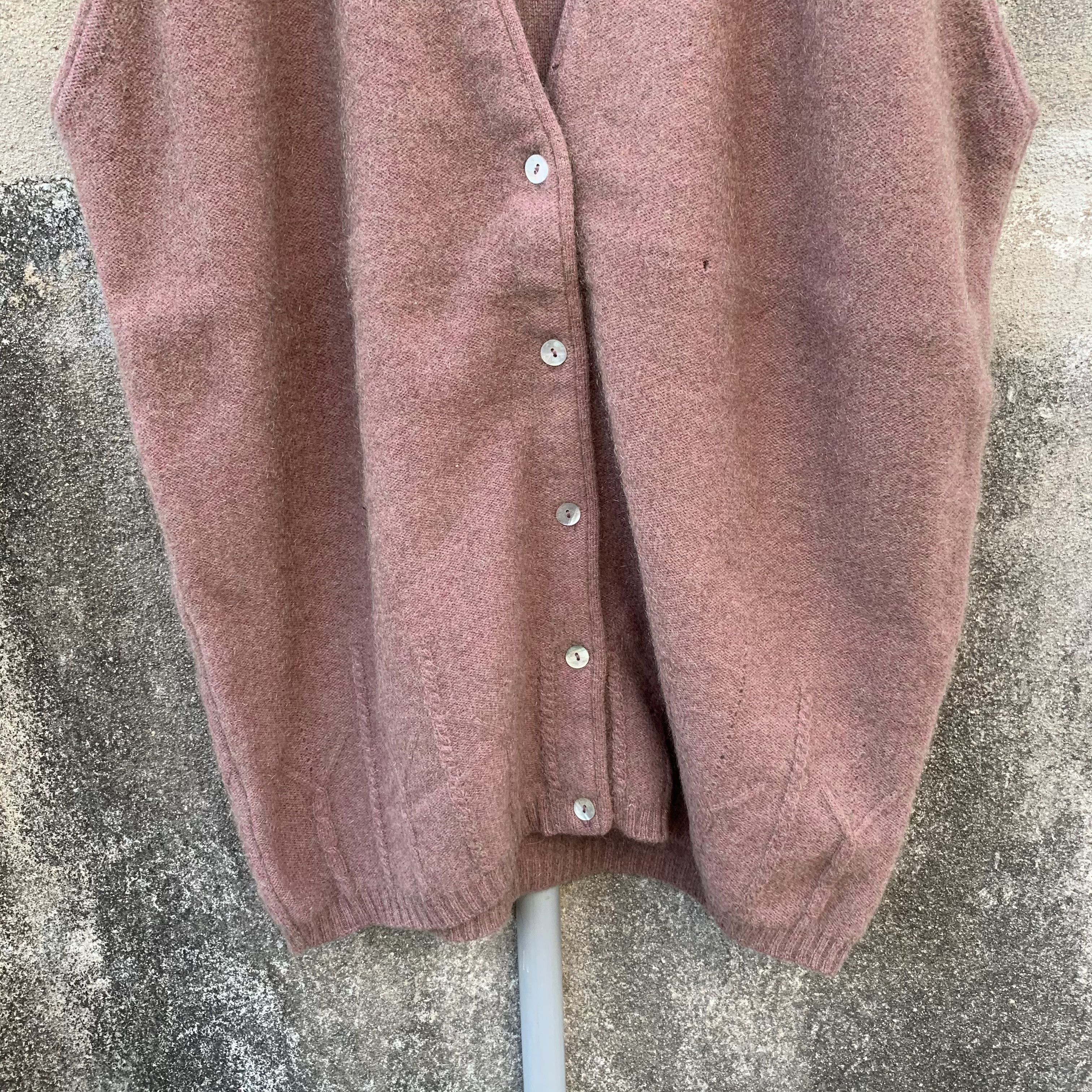 Aran Isles Knitwear Vintage Pahamu Cashmere Wool Sleeveless Vest Made In NZ Size US M / EU 48-50 / 2 - 2 Thumbnail