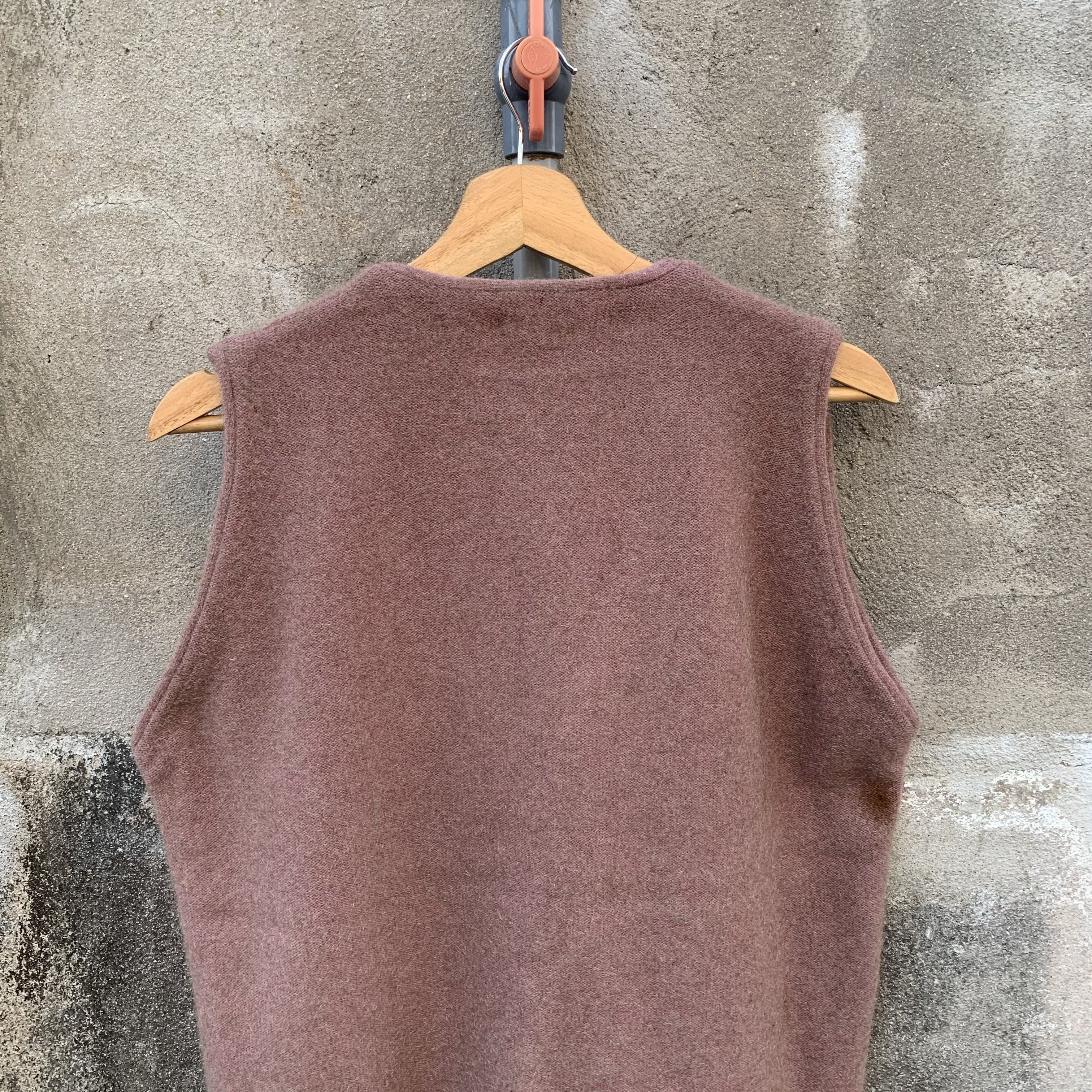 Aran Isles Knitwear Vintage Pahamu Cashmere Wool Sleeveless Vest Made In NZ Size US M / EU 48-50 / 2 - 12 Thumbnail