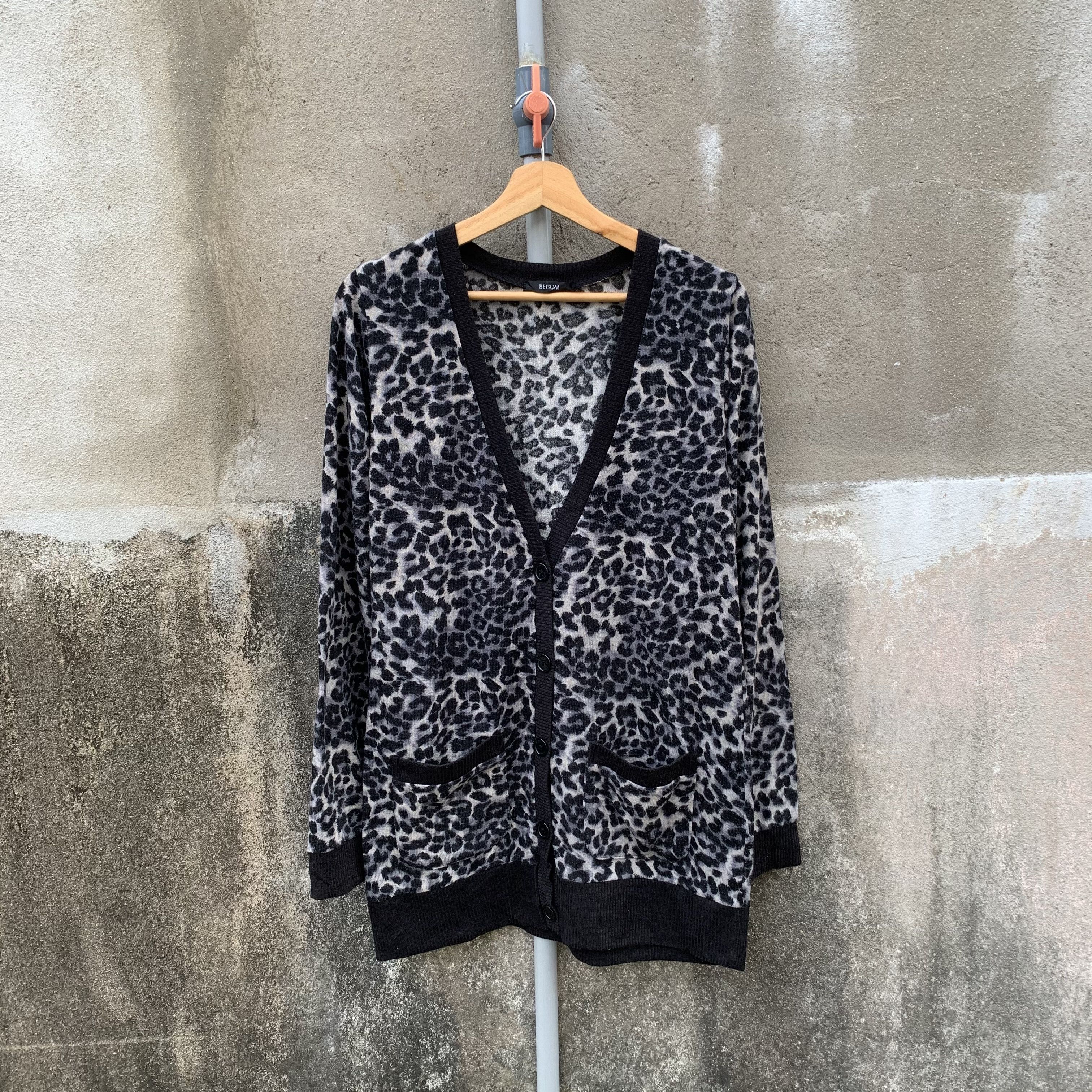 Aran Isles Knitwear Begum Knit Leopard Style Cardigan Jumper Sweater Size US M / EU 48-50 / 2 - 1 Thumbnail