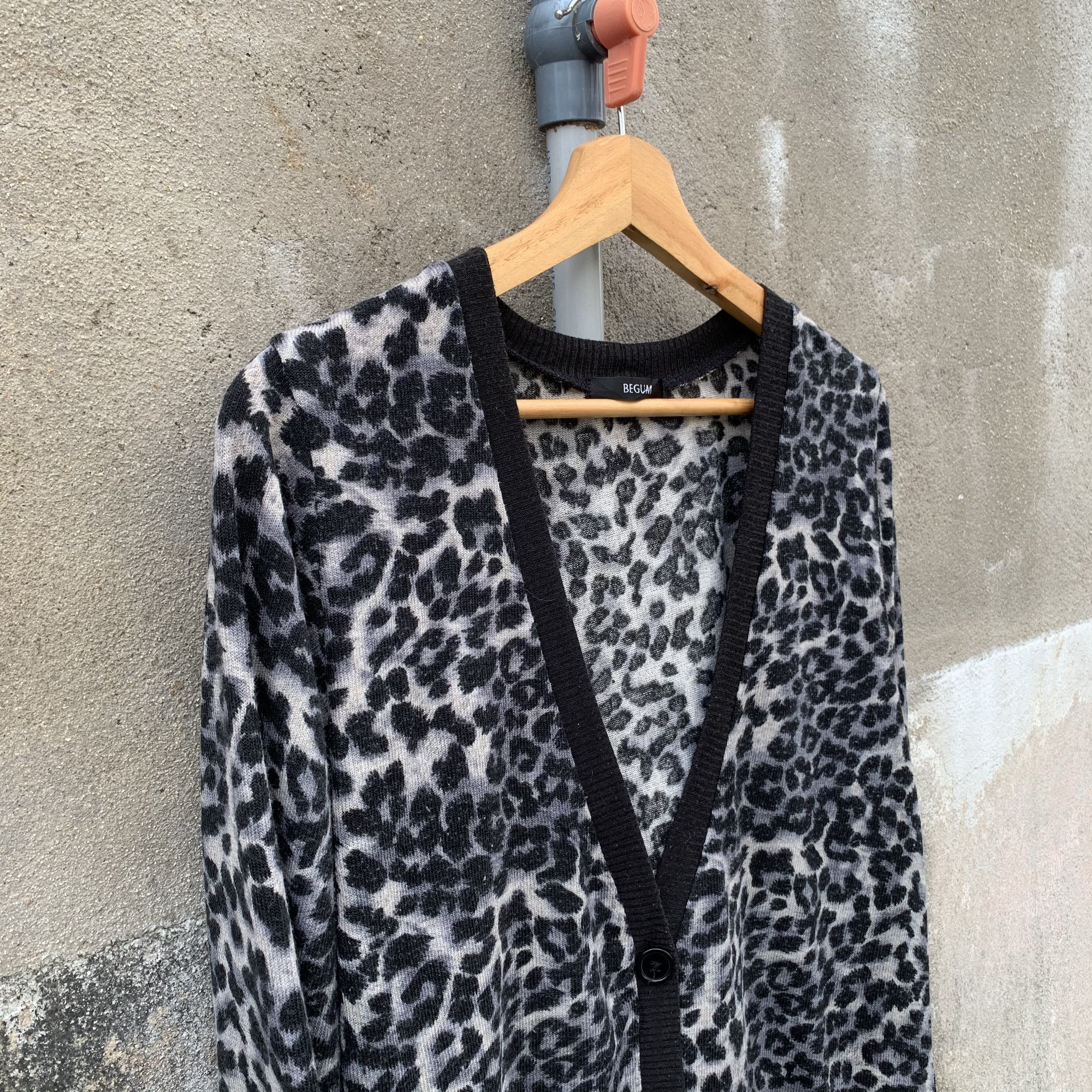 Aran Isles Knitwear Begum Knit Leopard Style Cardigan Jumper Sweater Size US M / EU 48-50 / 2 - 4 Thumbnail