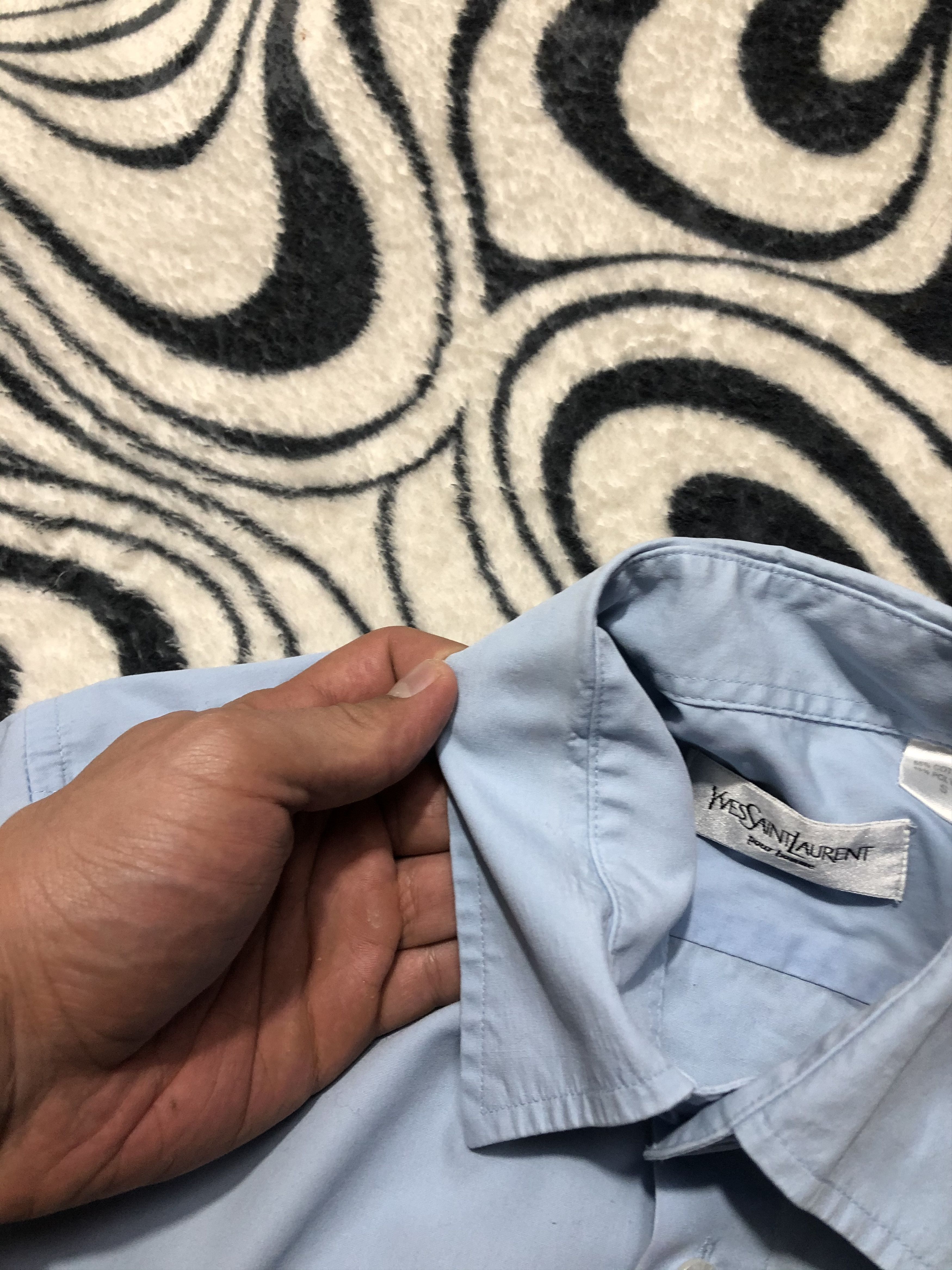 Yves Saint Laurent Yves Saint Laurent YSL Mens Short Sleeve Shirt Size US S / EU 44-46 / 1 - 5 Thumbnail