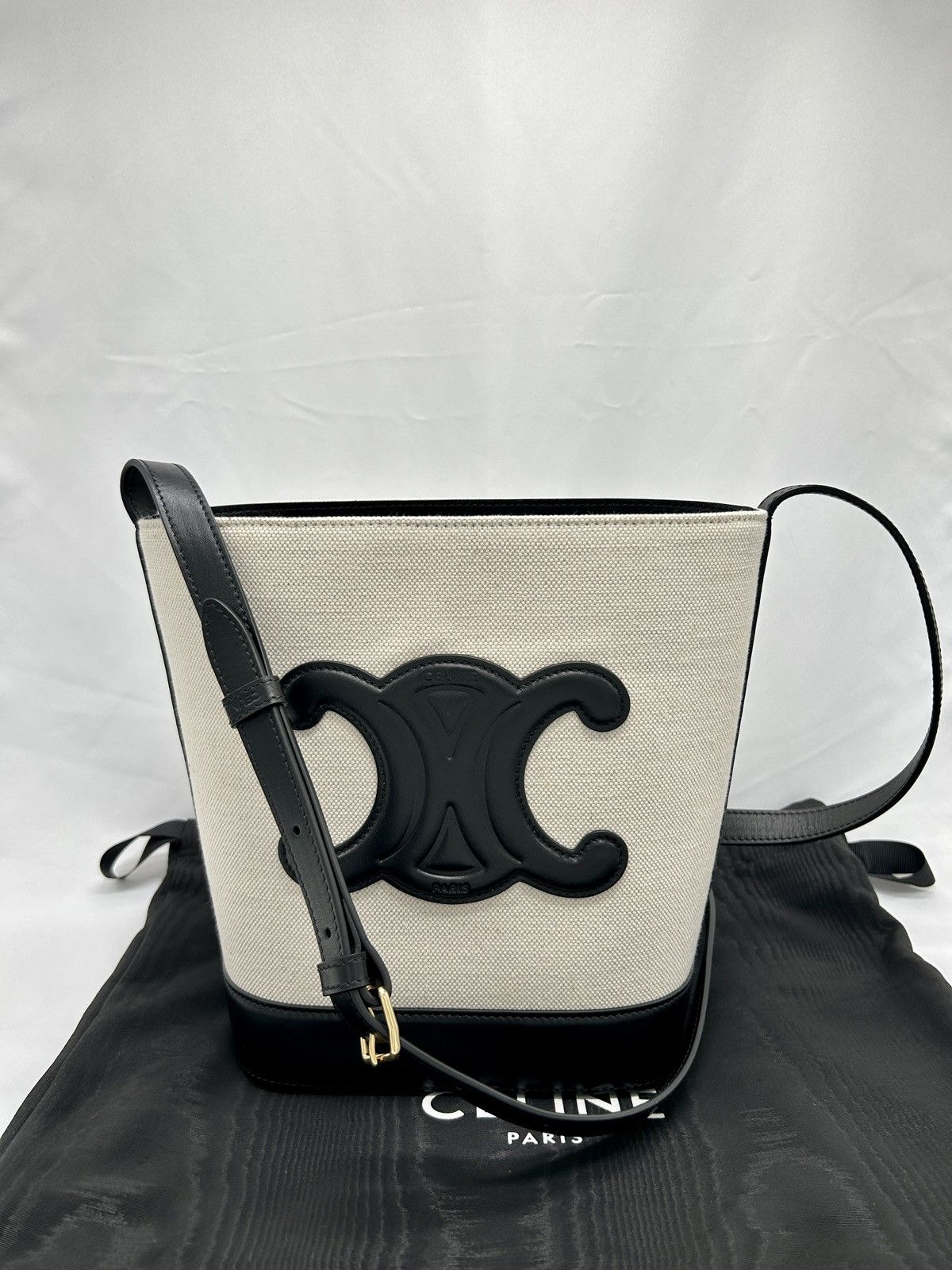 CELINE Canvas Calfskin Triomphe Small Bucket Bag Vanilla Black 1289117