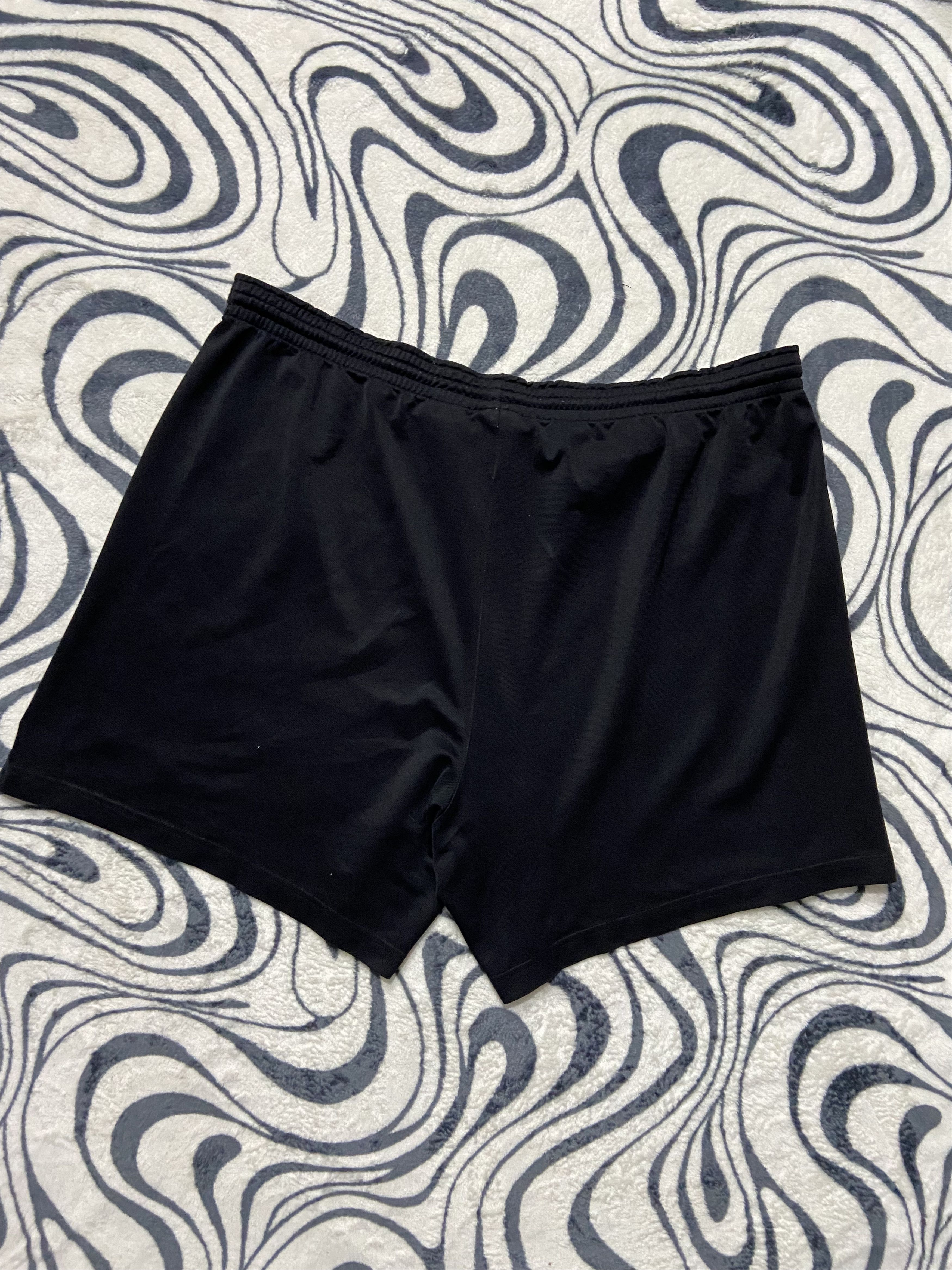 Nike × Vintage Vintage Nike Mens Shorts Size US 36 / EU 52 - 4 Thumbnail