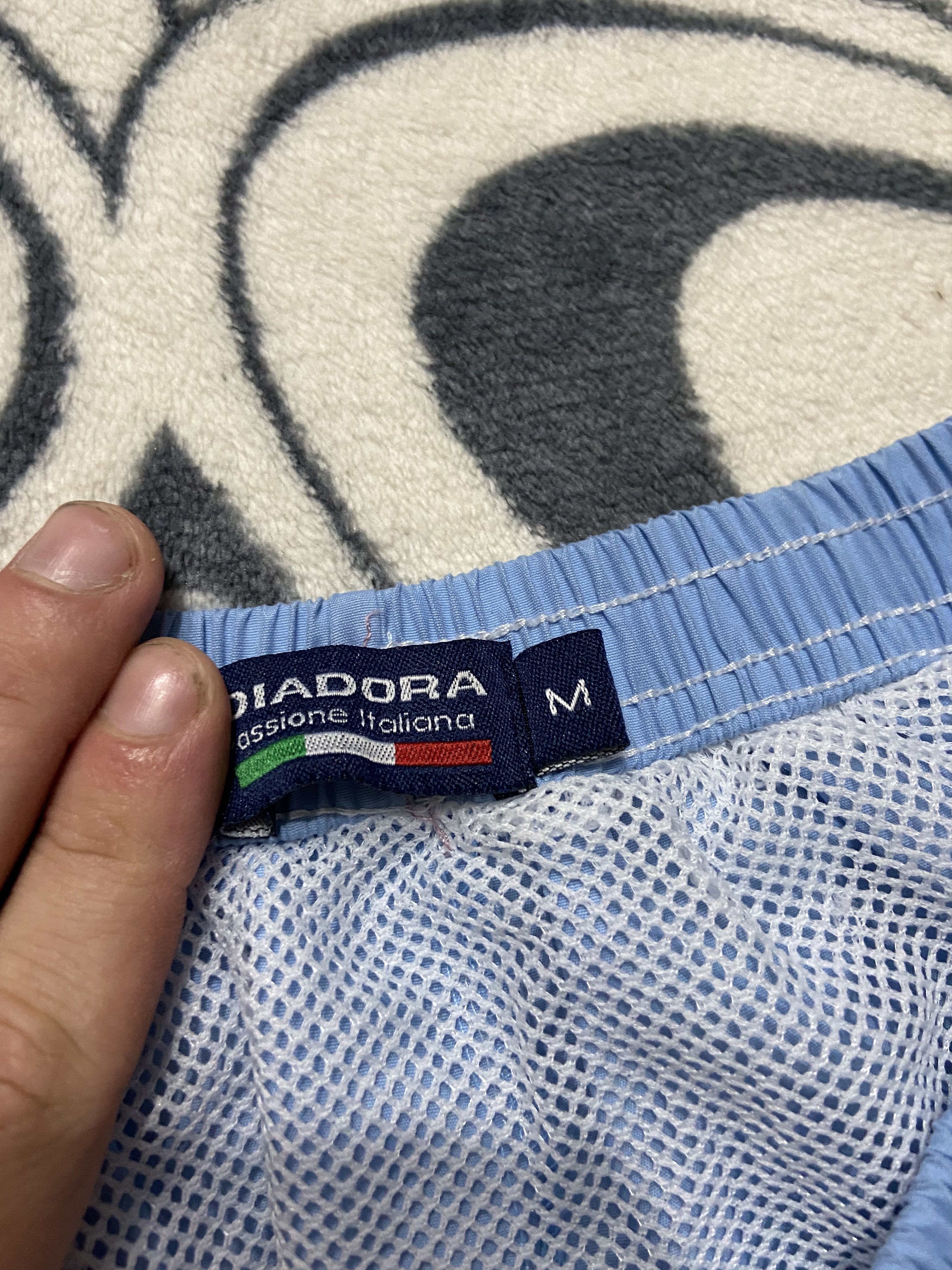 Diadora × Vintage Vintage Diadora Mens Nylon Shorts Y2K Size US 32 / EU 48 - 3 Thumbnail