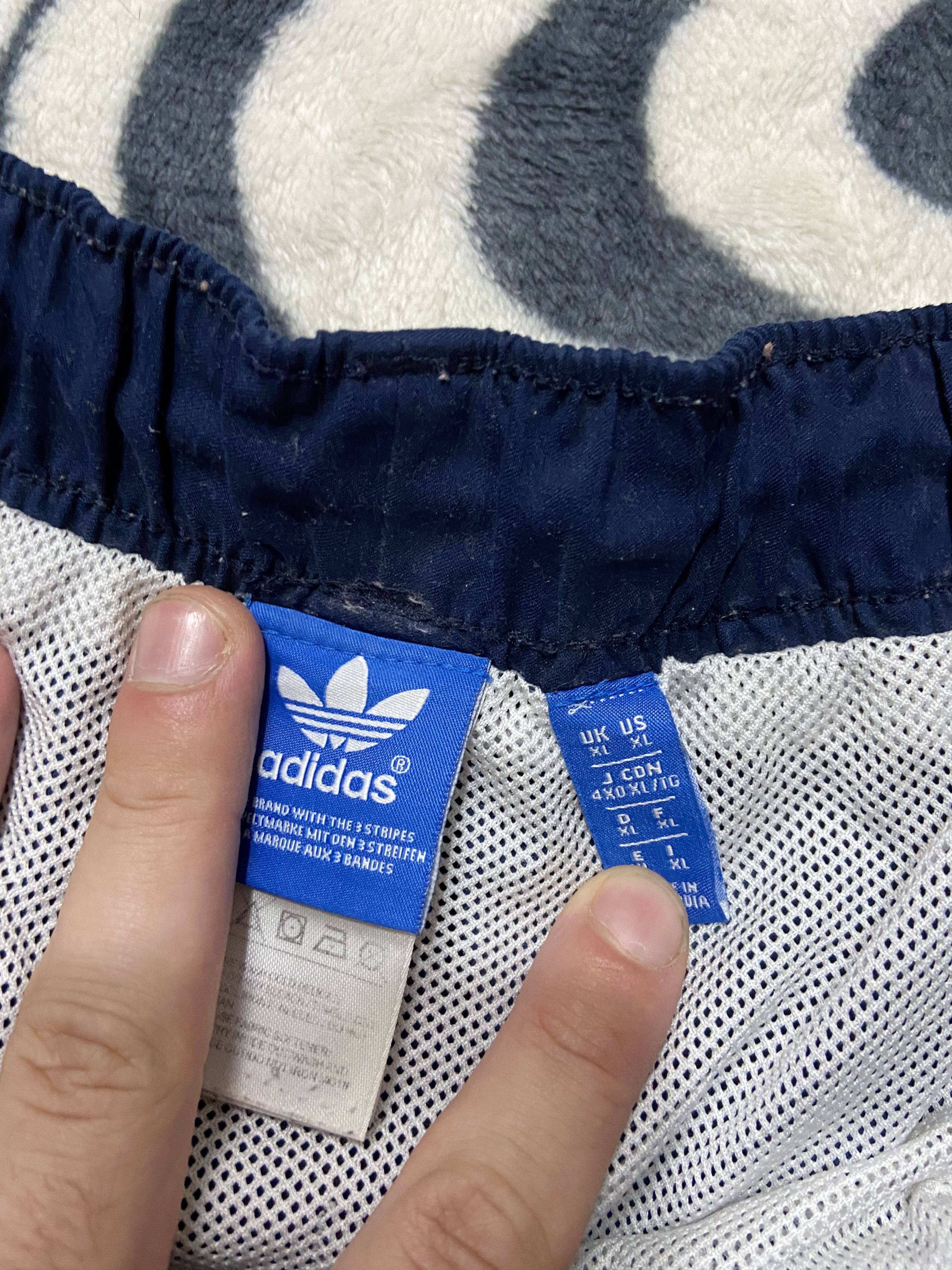 Adidas × Vintage Vintage Adidas Mens Nylon Shorts Y2K Size US 36 / EU 52 - 3 Thumbnail
