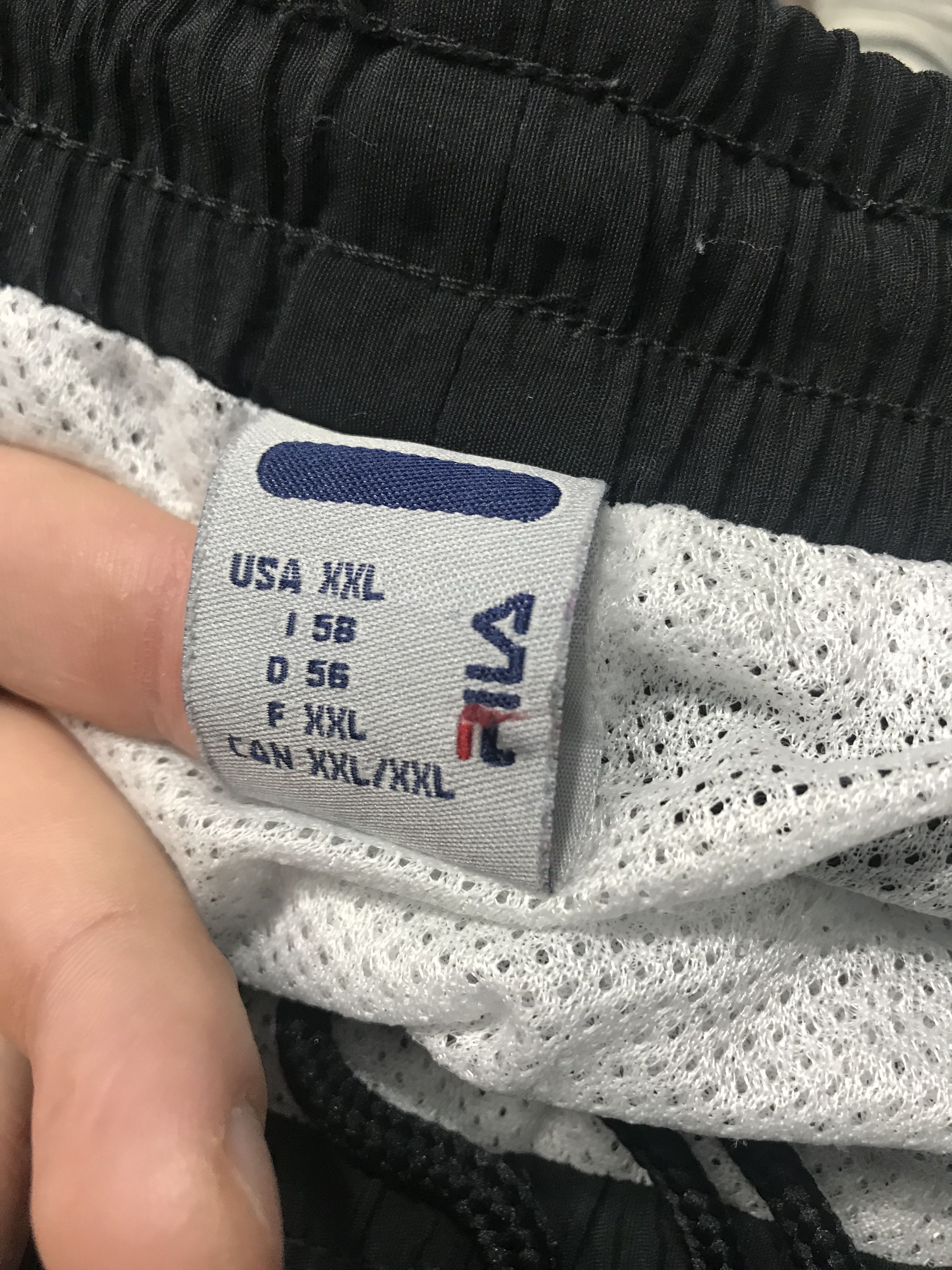Fila × Vintage Vintage Fila Mens Nylon Shorts Size US 38 / EU 54 - 4 Thumbnail
