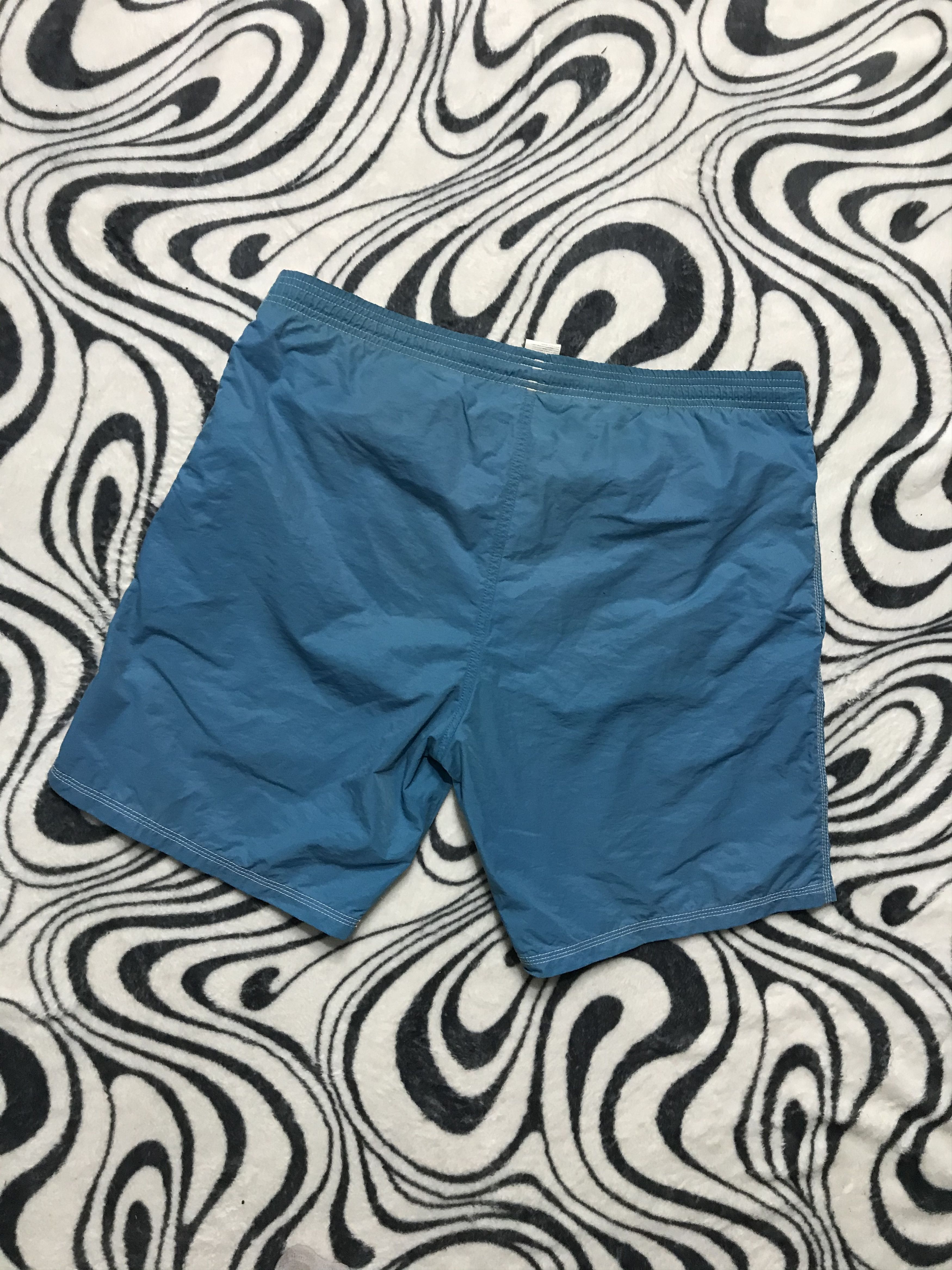 Hugo Boss × Vintage Hugo Boss Mens Nylon Shorts Y2K Size US 34 / EU 50 - 6 Thumbnail