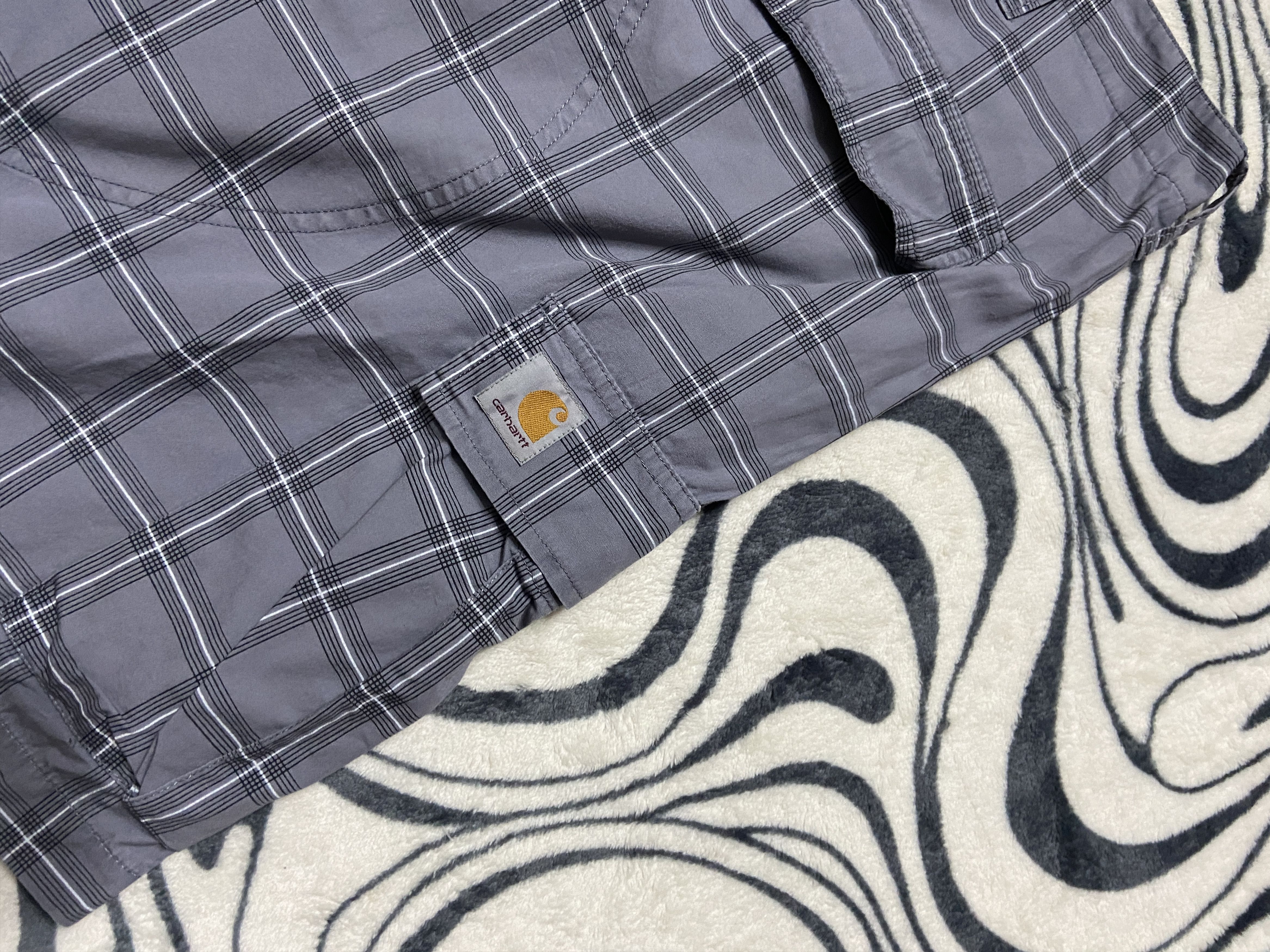 Carhartt × Carhartt Wip × Vintage CARHARTT Mens Cargo Carrier Bermuda Shorts Size US 34 / EU 50 - 2 Thumbnail