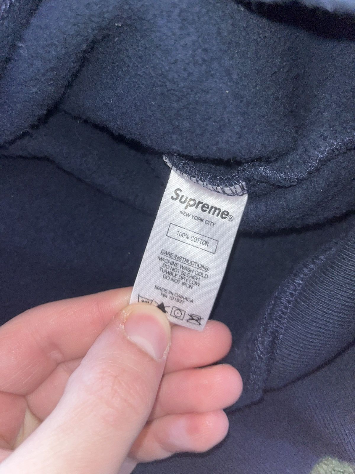 Wavy Supreme Crewneck