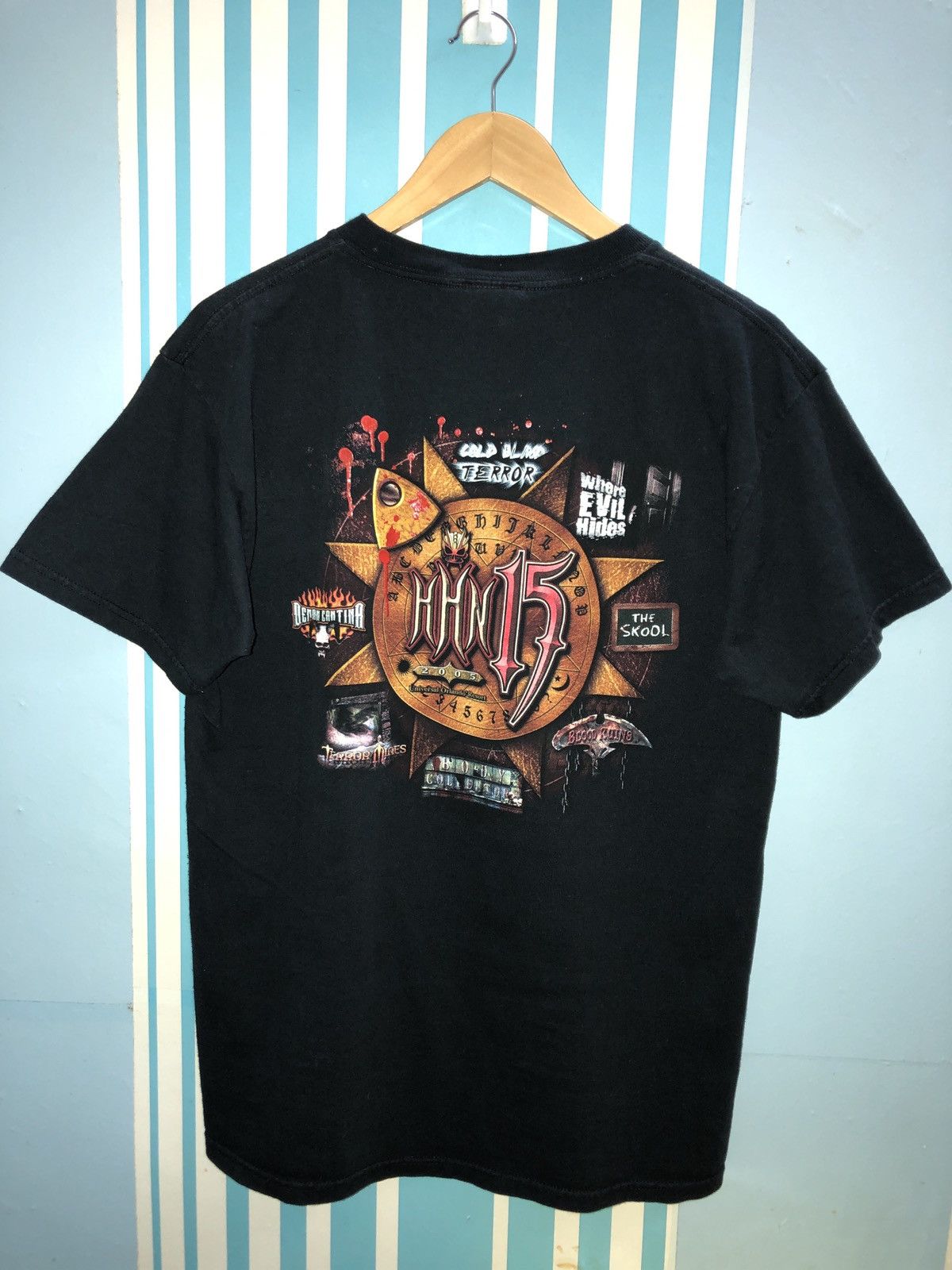 Vintage 🔥Rare Vintage Halloween Horror Nights 15 Terra Queen tee🔥 Size US M / EU 48-50 / 2 - 1 Thumbnail