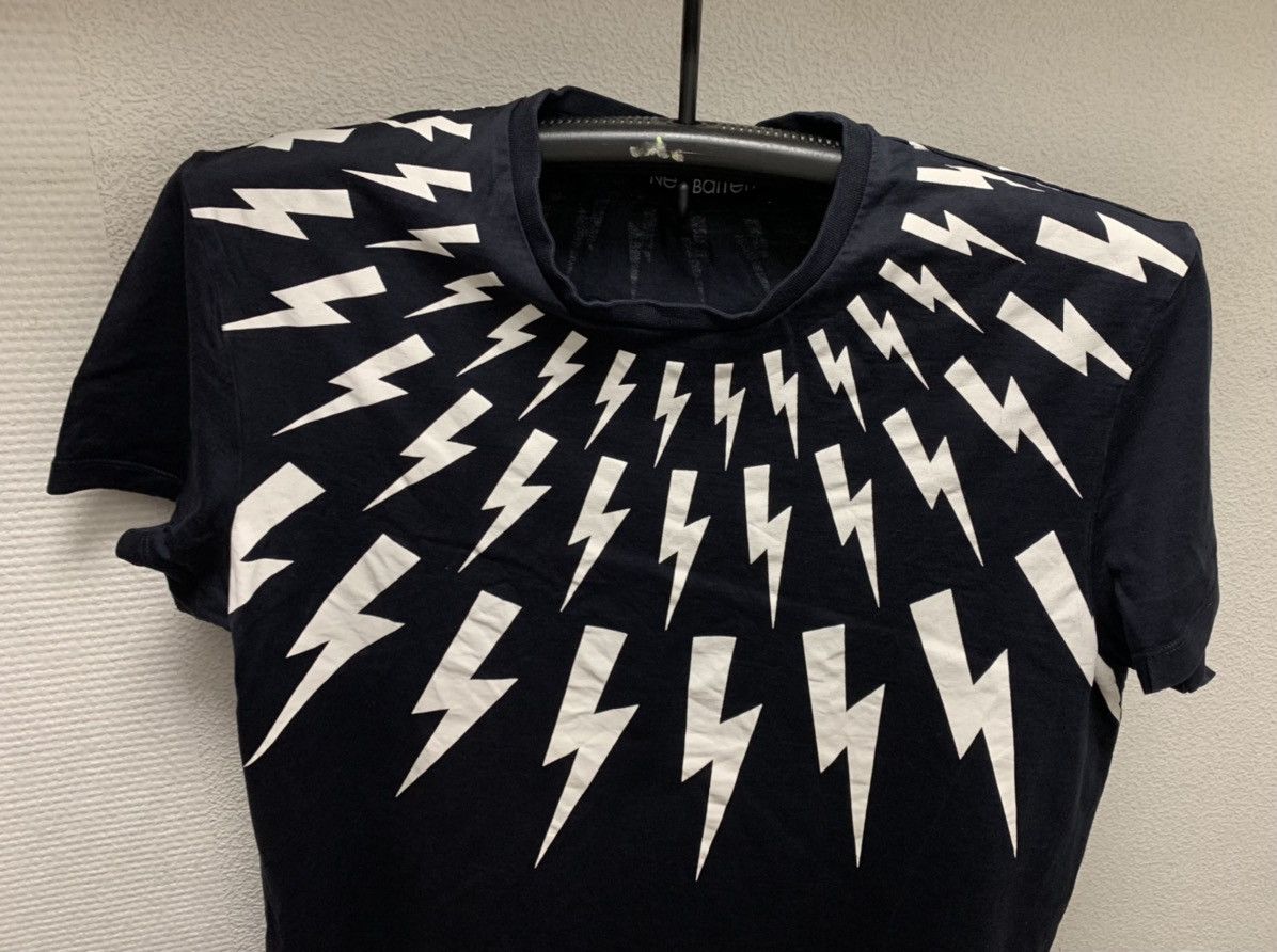 Neil Barrett Neil Barrett fullprint black t-shirt Xl sz Size US XL / EU 56 / 4 - 4 Thumbnail