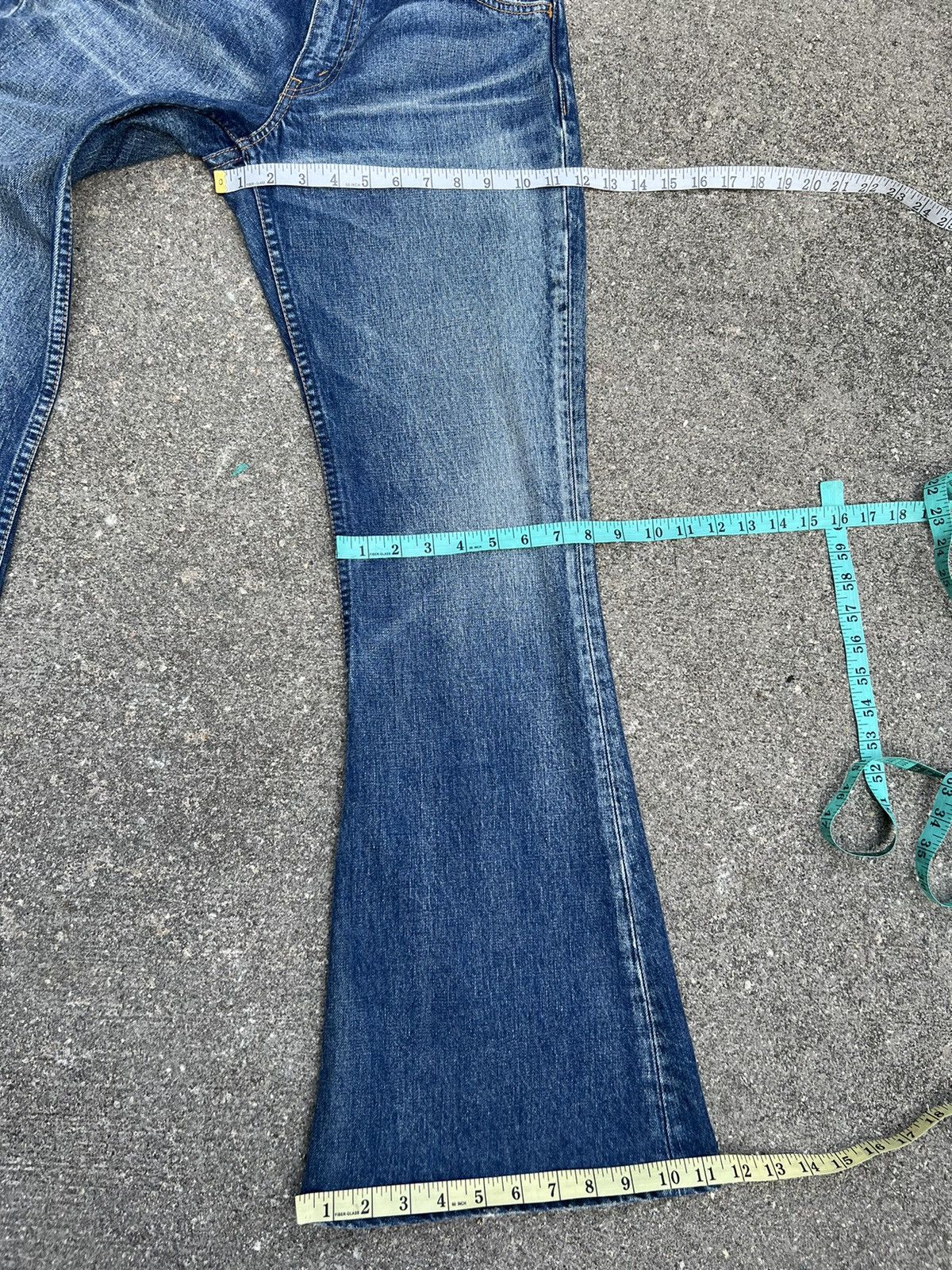 Freewheelers × The Flat Head × The Real McCoy's Hipsters Reunion 646 Distress Fade Blue Denim Flare Jeans Size US 31 - 3 Thumbnail