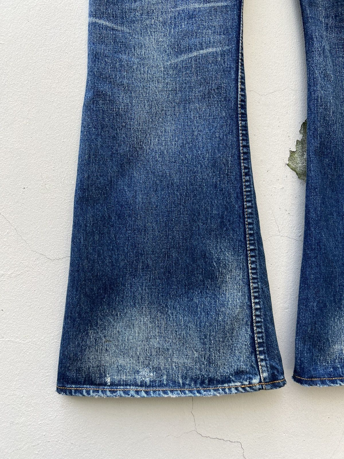 Freewheelers × The Flat Head × The Real McCoy's Hipsters Reunion 646 Distress Fade Blue Denim Flare Jeans Size US 31 - 18 Thumbnail
