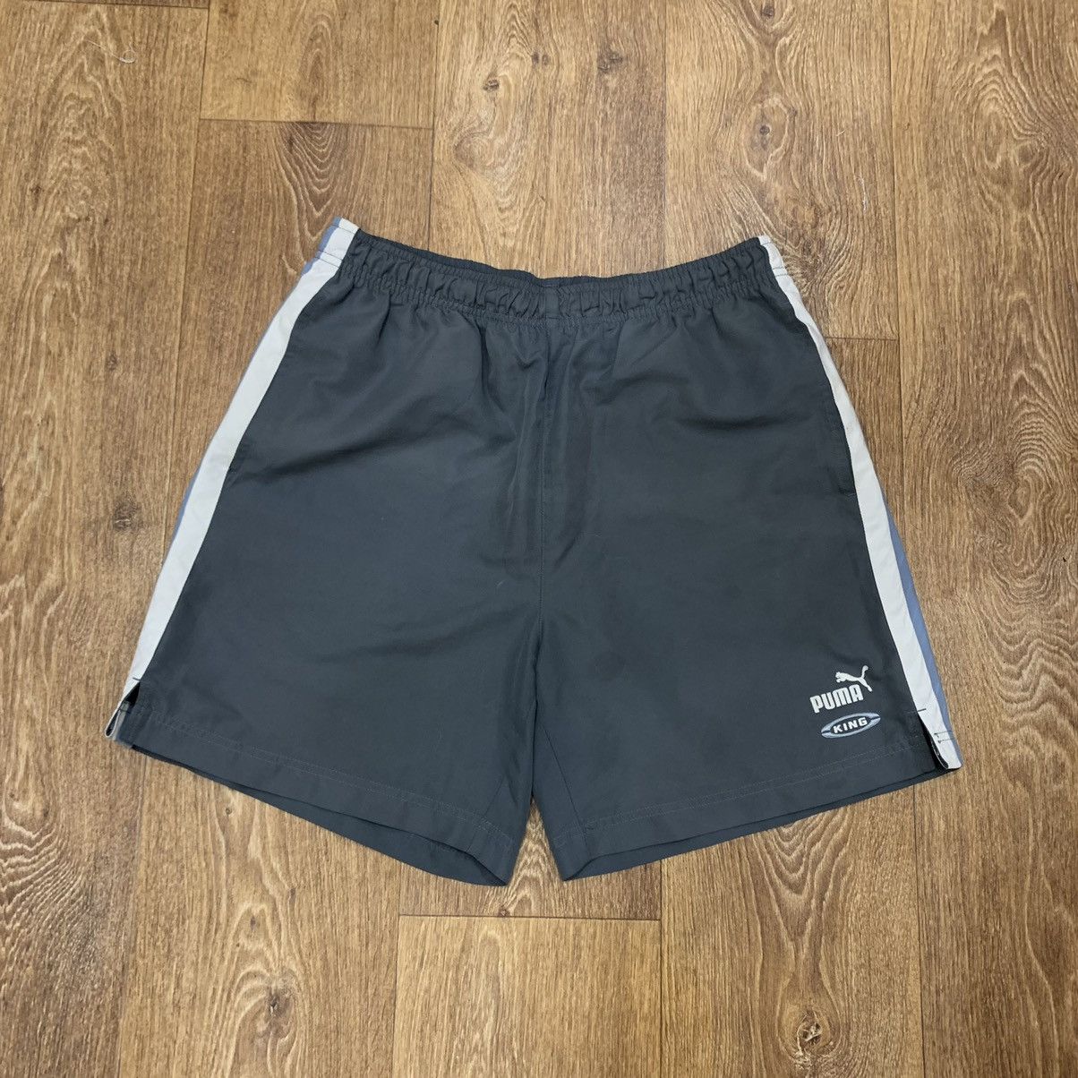 Puma Vintage Y2K Puma mini logo shorts streetwear Size US 34 / EU 50 - 1 Thumbnail