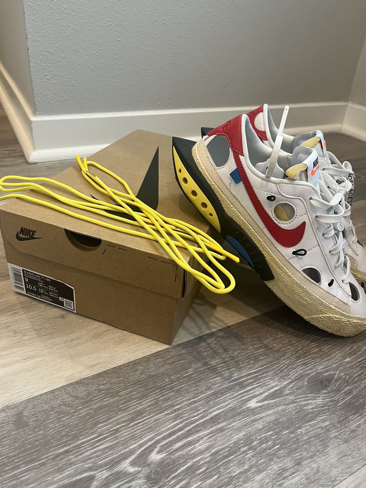 Nike × Off-White Off White Nike Blazer Low University Red Size US 9 / EU 42 - 1 Thumbnail