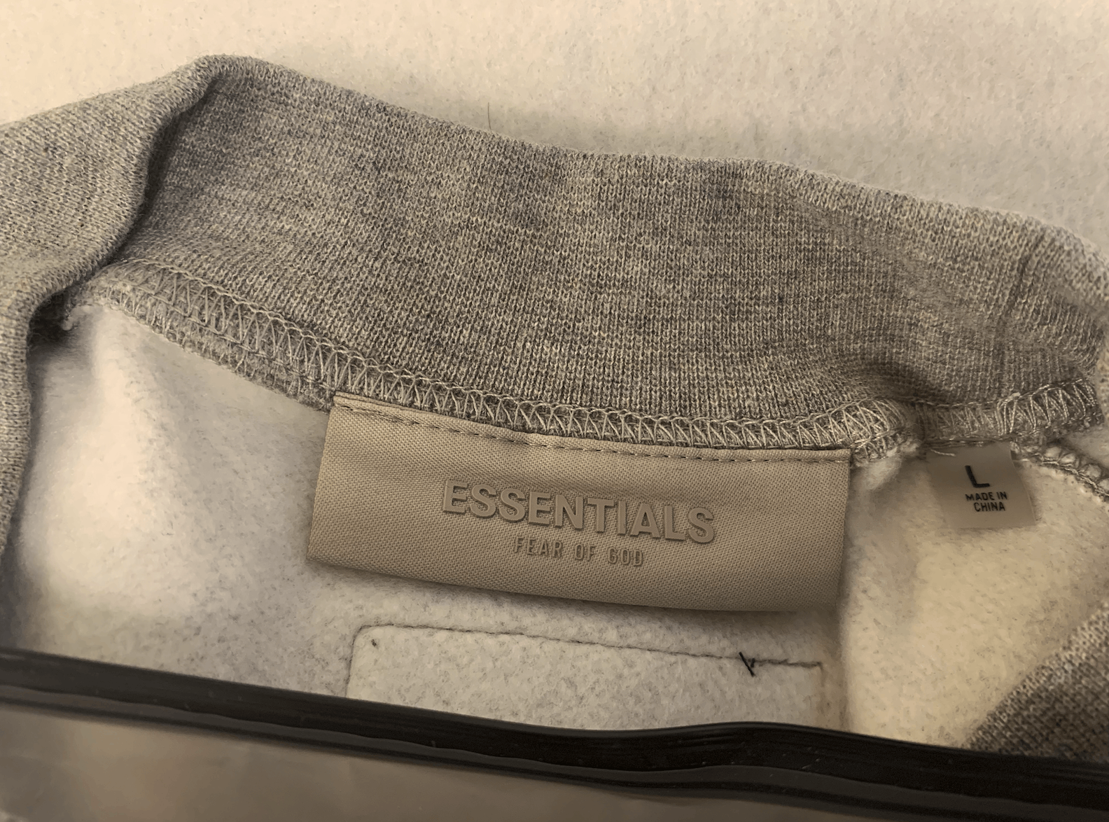 Essentials 🔥Fear of God Essentials Crewneck Dark Oatmeal 1977 Sz (L) Size US L / EU 52-54 / 3 - 7 Thumbnail