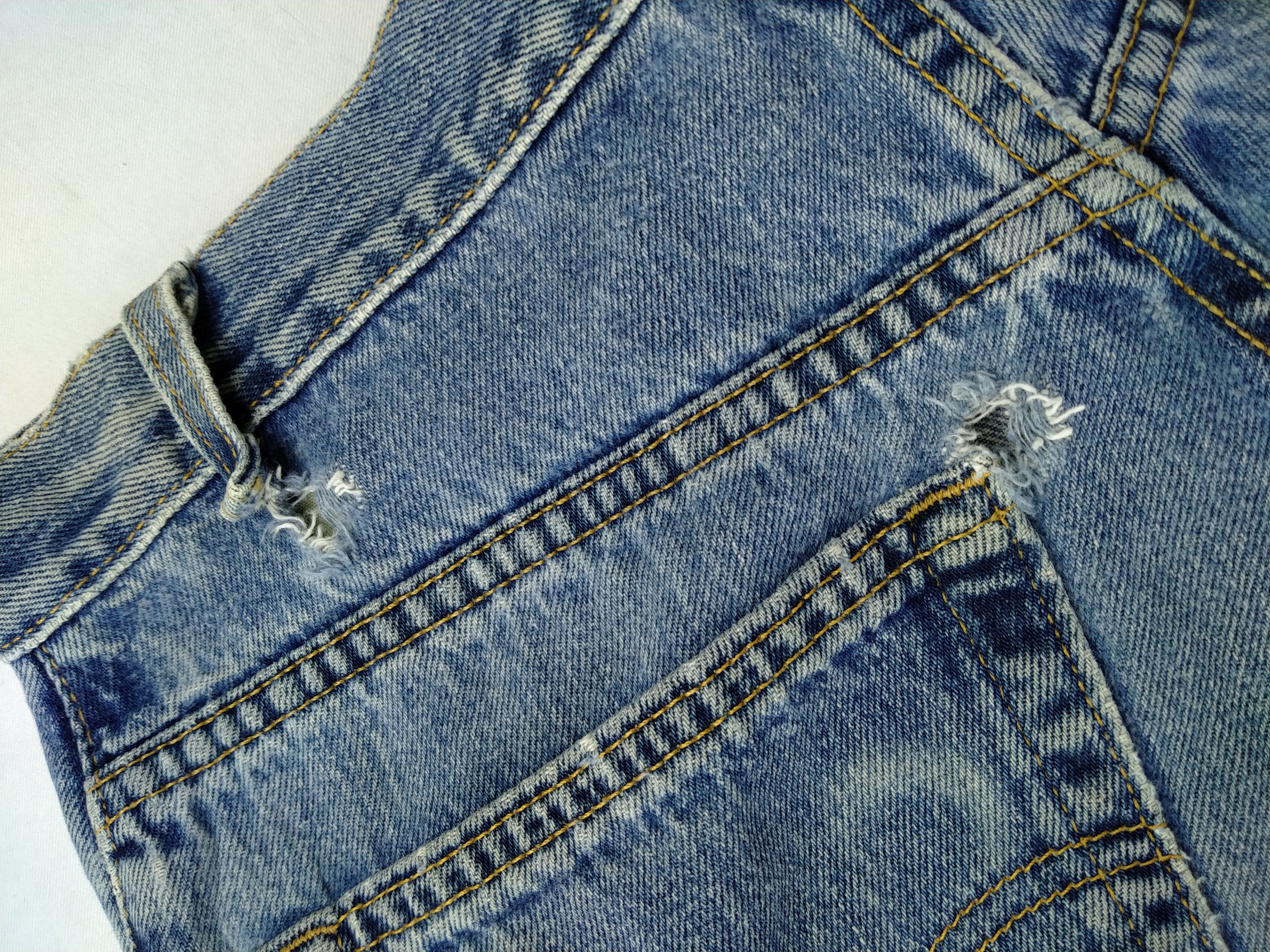 Levi's Blue Vintage Levi's 560 USA Jeans 32x32 Denim -JN897 Size US 32 / EU 48 - 11 Thumbnail