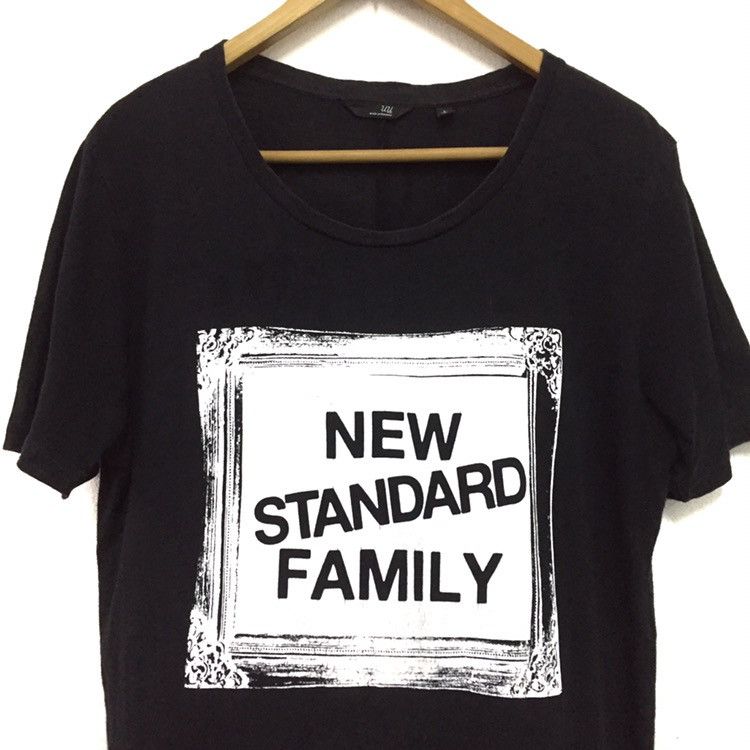 Jun Takahashi 🔥🔥🔥 Uniqlo undercover tee shirt wide neck design Size US L / EU 52-54 / 3 - 2 Thumbnail