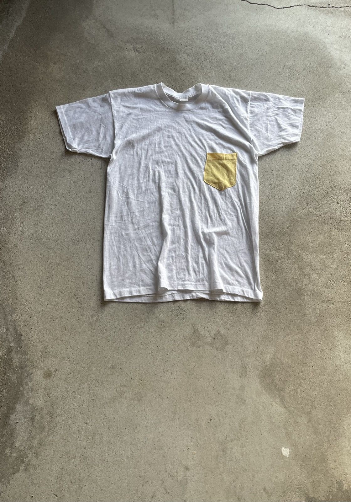 Vintage 70s contrast pocket t shirt