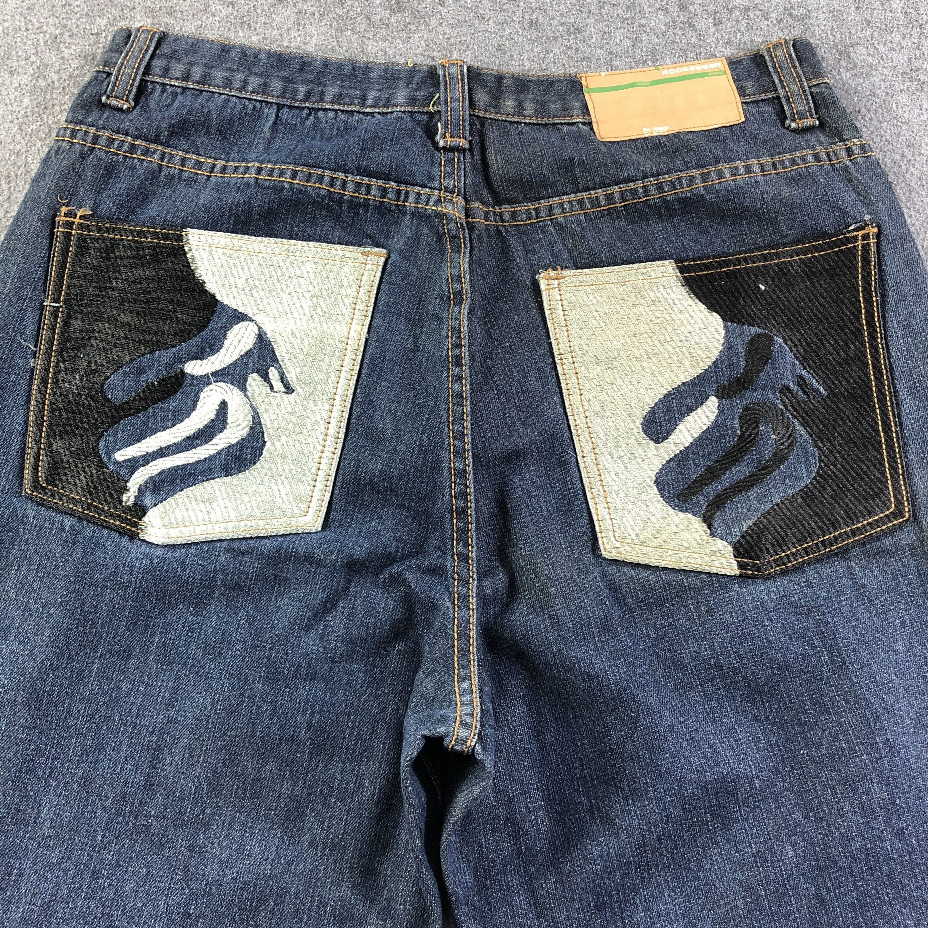 Japanese Brand × Rocawear × Vintage Vintage Rocawear Jeans Blue Denim -J2787 Size US 32 / EU 48 - 4 Thumbnail