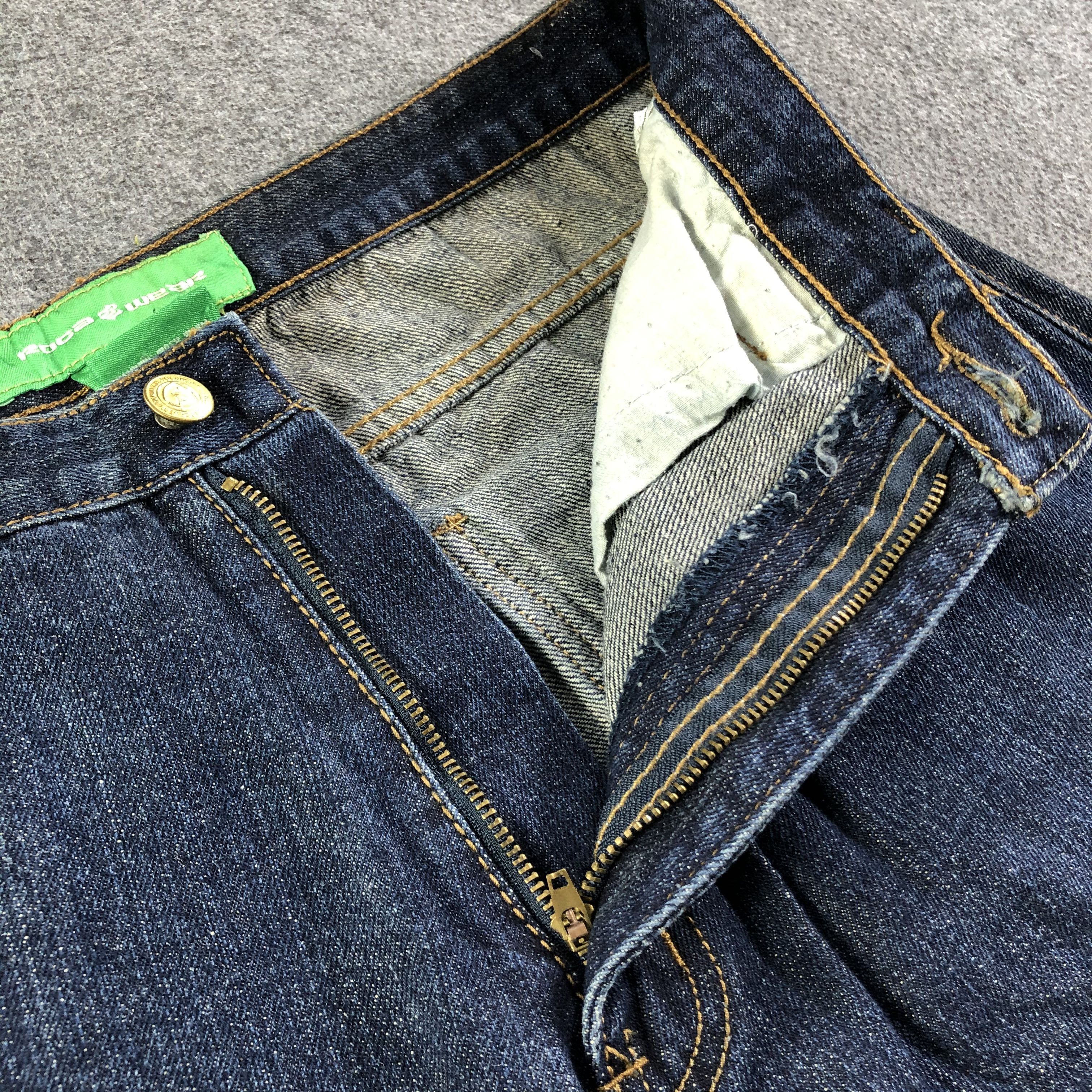 Japanese Brand × Rocawear × Vintage Vintage Rocawear Jeans Blue Denim -J2787 Size US 32 / EU 48 - 8 Thumbnail
