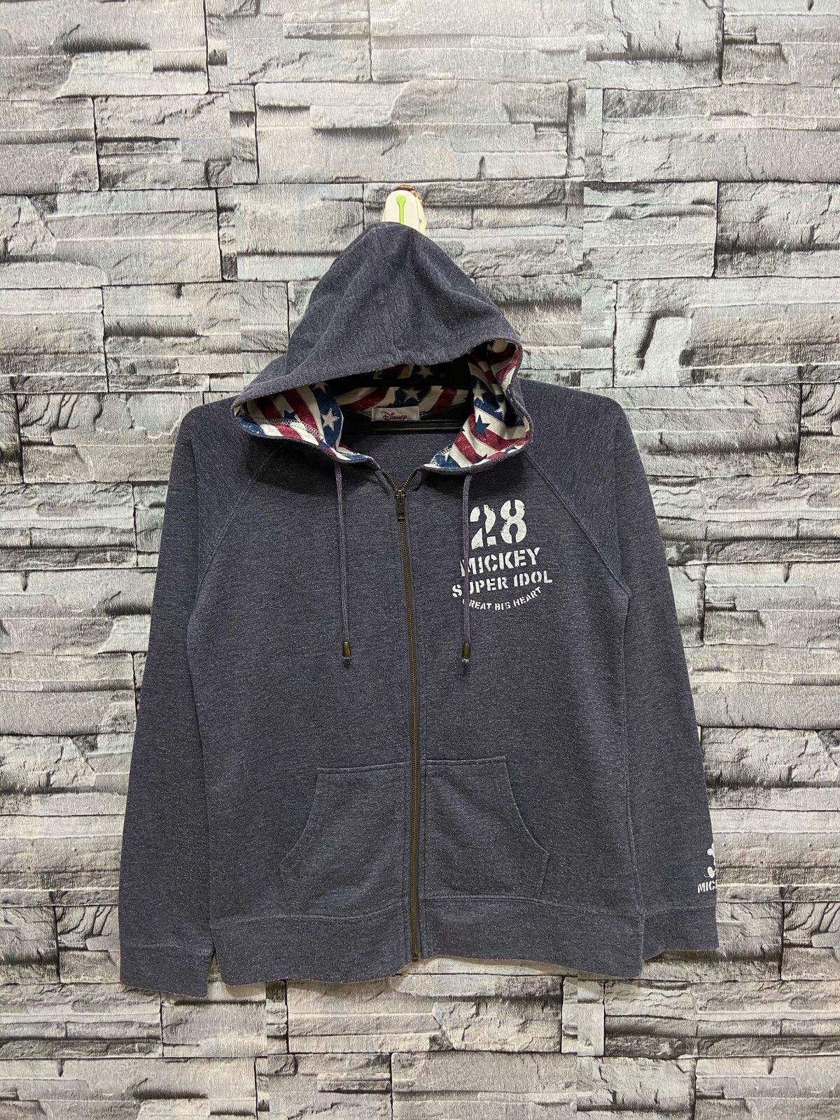 Mickey Mouse Vintage Mickey Mouse hoodie embroidered size M fit S Size US S / EU 44-46 / 1 - 4 Thumbnail