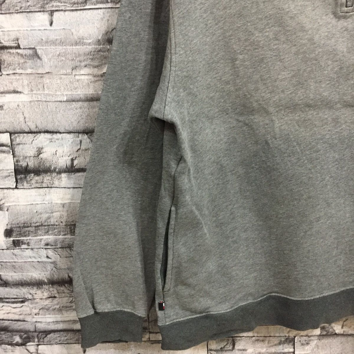 Tommy Hilfiger Vintage Tommy Hilfiger sweatshirt small logo L/G fit L Size US L / EU 52-54 / 3 - 5 Thumbnail