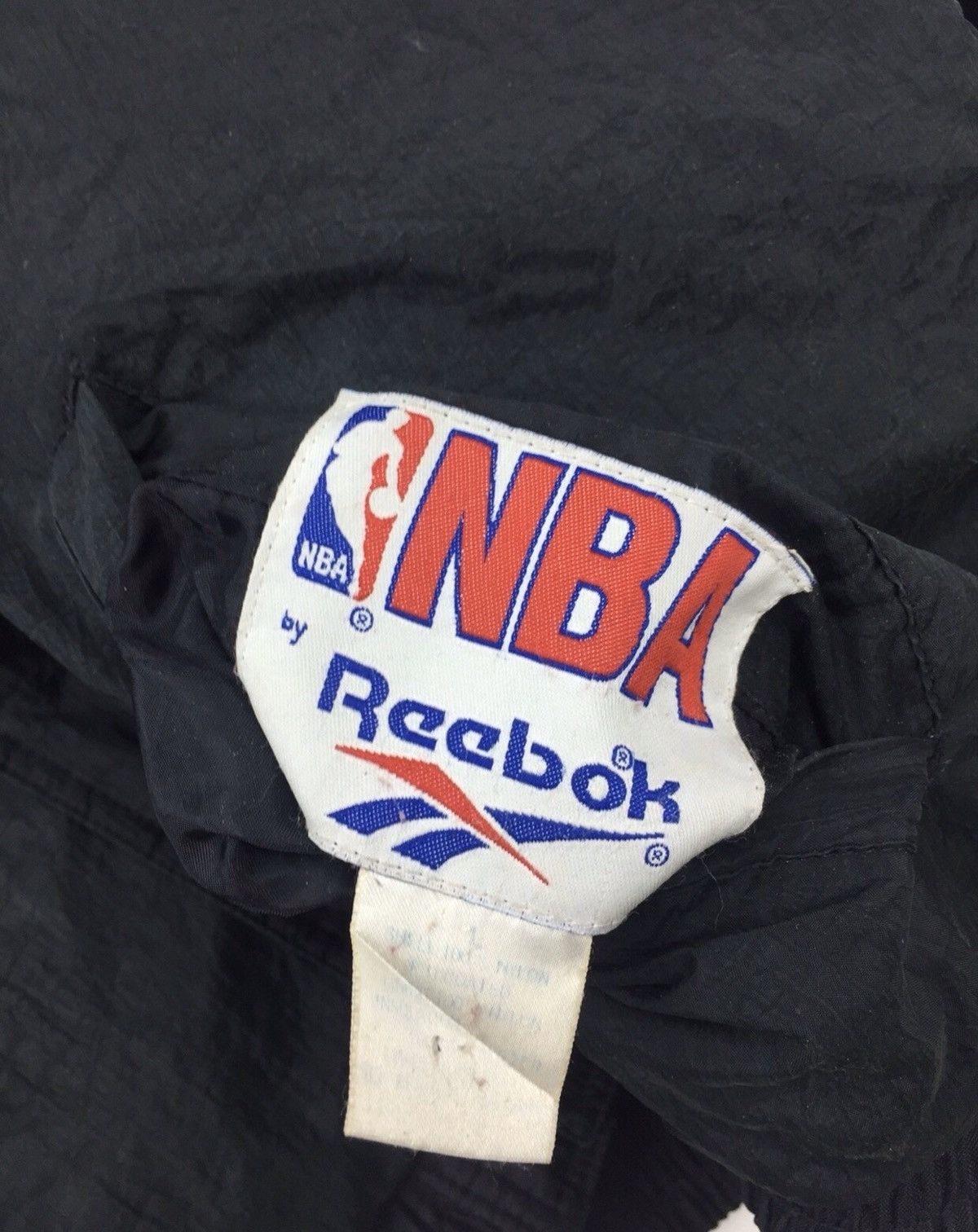NBA REEBOX NBA CHICHAGO BULLS REVERSIBLE BIG LOGO Size US L / EU 52-54 / 3 - 11 Thumbnail