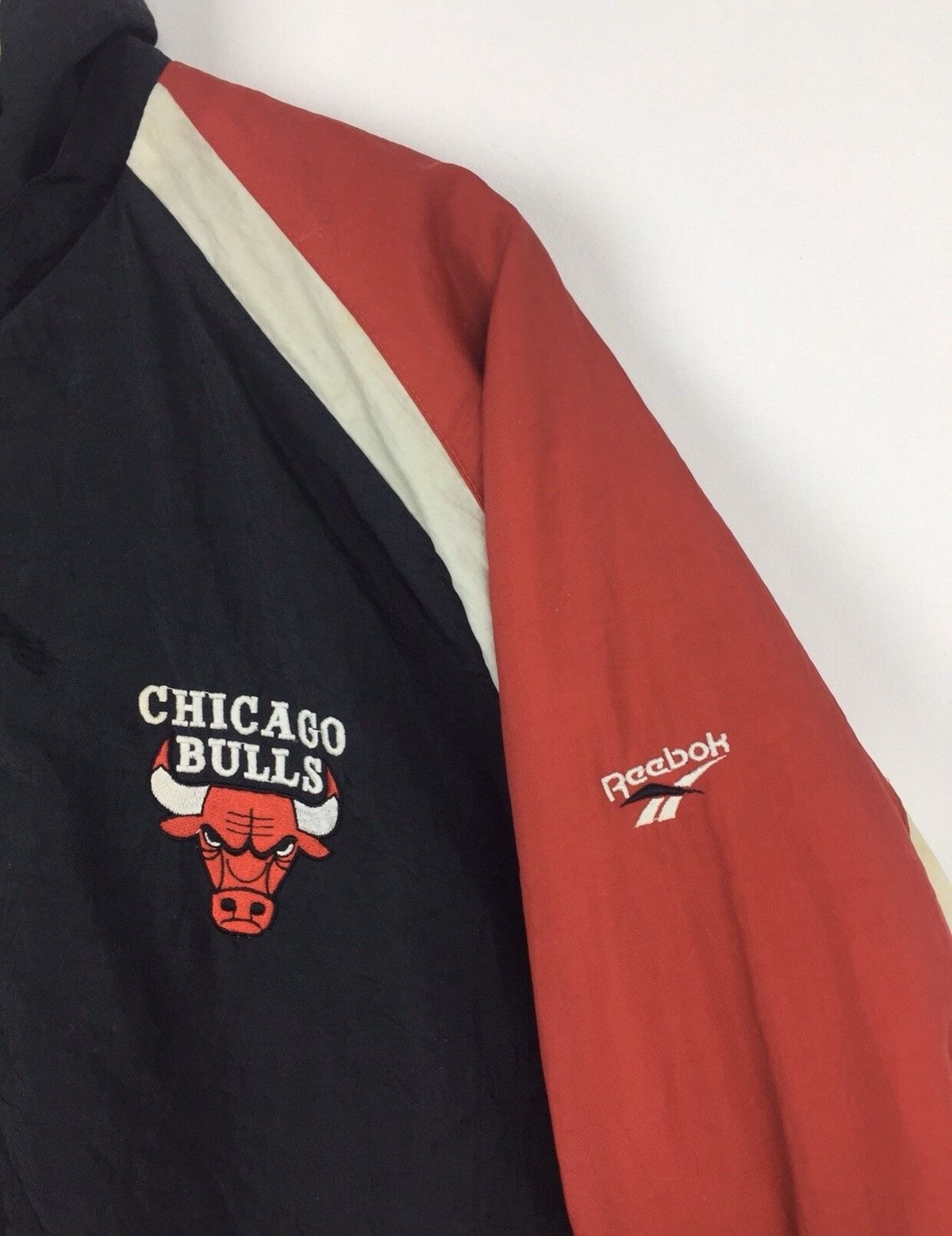 NBA REEBOX NBA CHICHAGO BULLS REVERSIBLE BIG LOGO Size US L / EU 52-54 / 3 - 7 Thumbnail