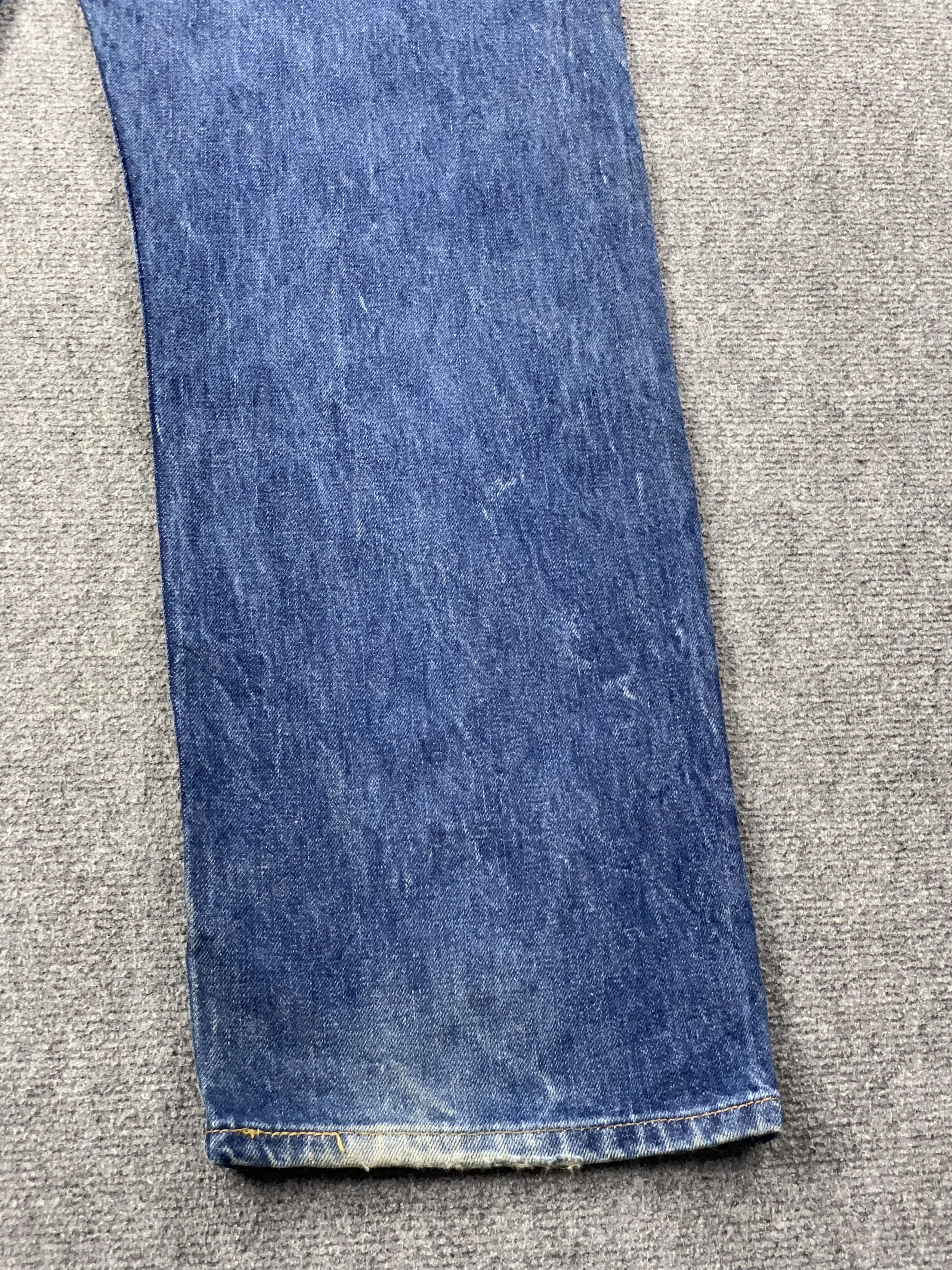 Levi's Vintage 90s Dirty Levis 501 Faded Blue Jeans DP2204 Size US 38 / EU 54 - 22 Thumbnail
